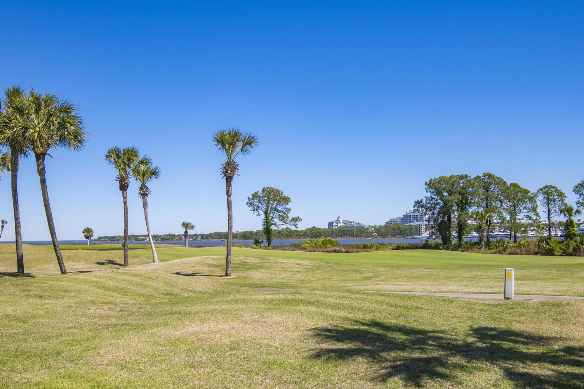 819 Harbour Point 'steel Magnolia On The Bay' * Destin