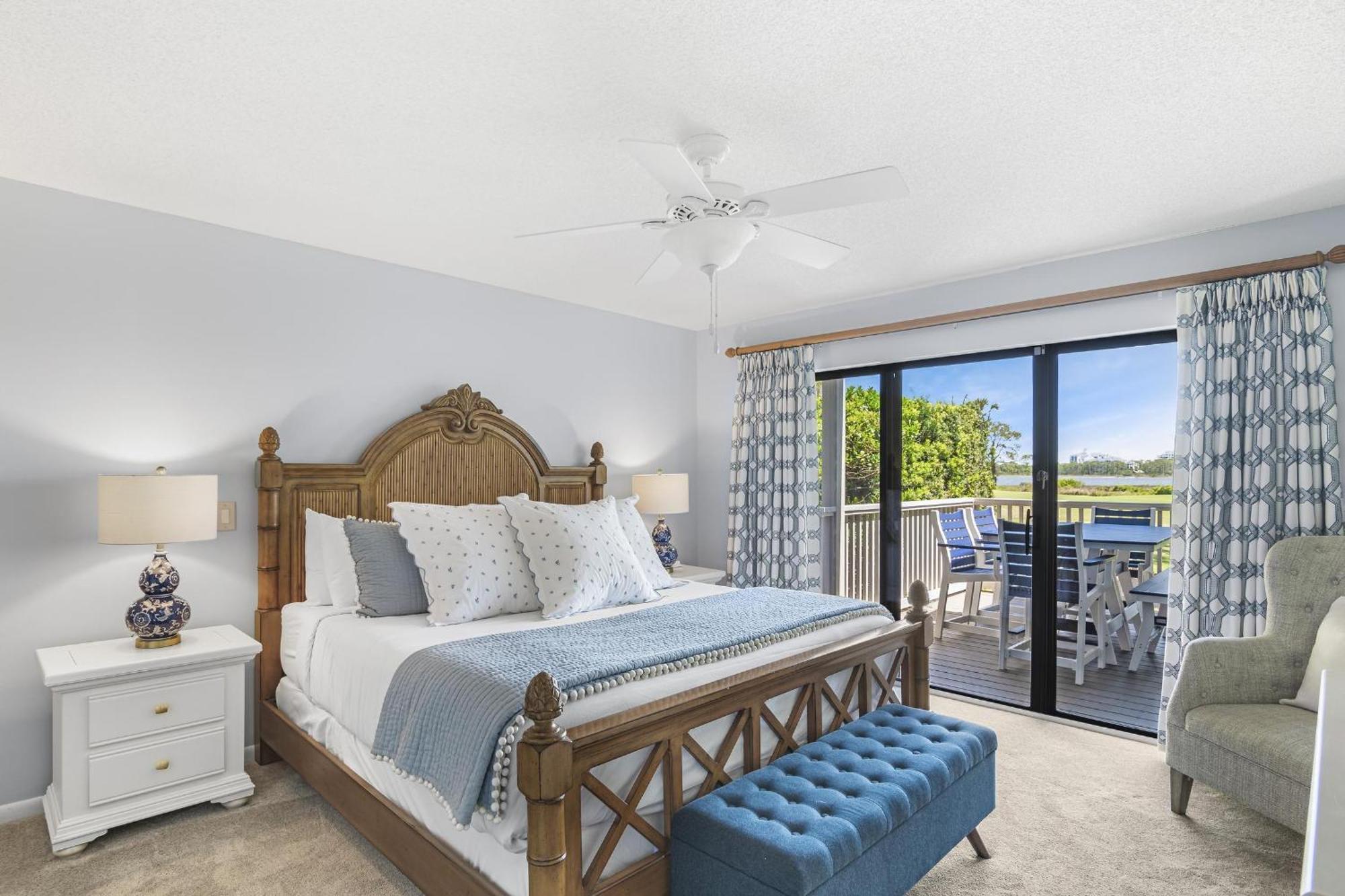 819 Harbour Point 'steel Magnolia On The Bay' Holiday home Destin