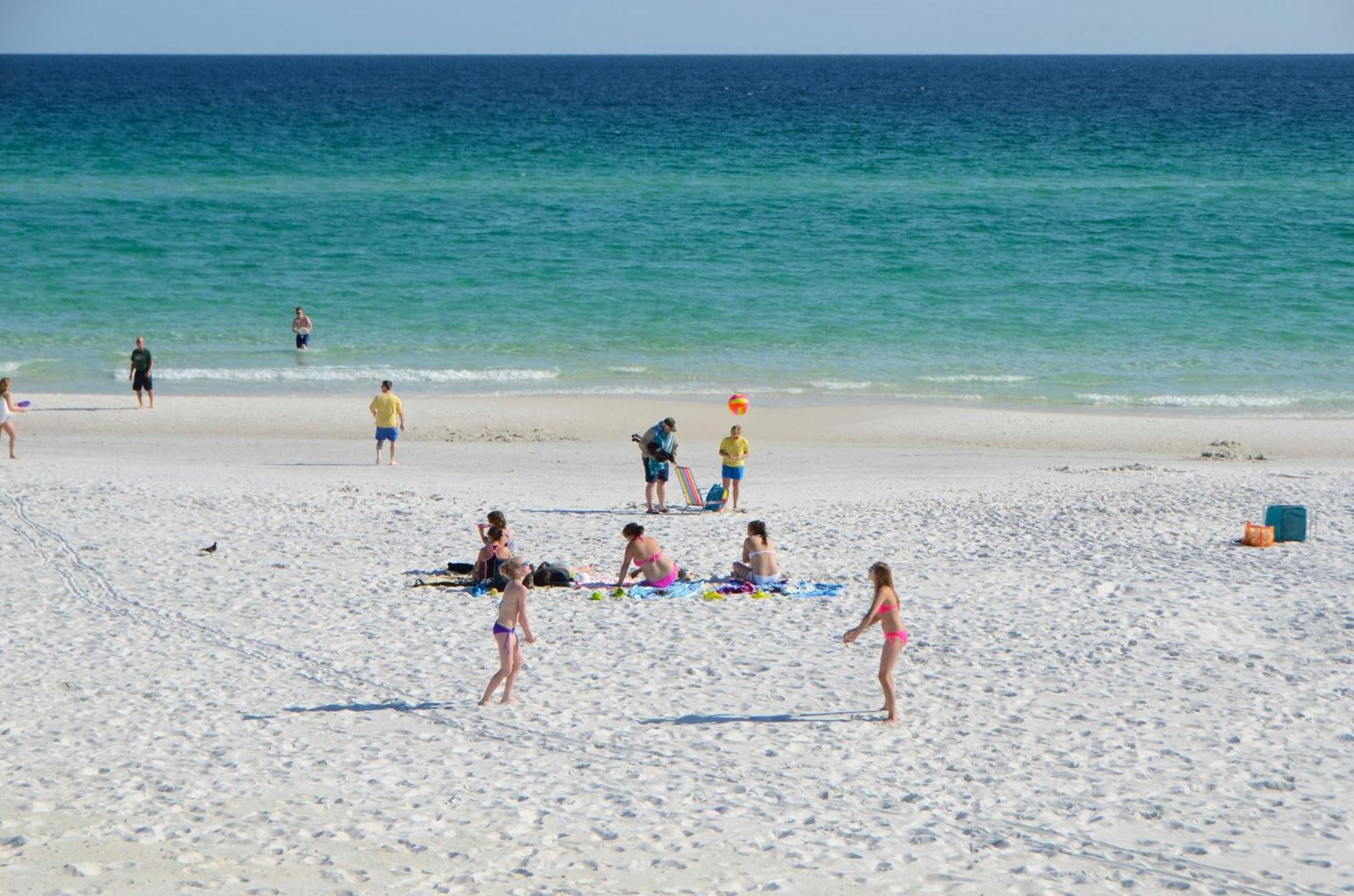 Holiday home 819 Harbour Point 'steel Magnolia On The Bay' Destin