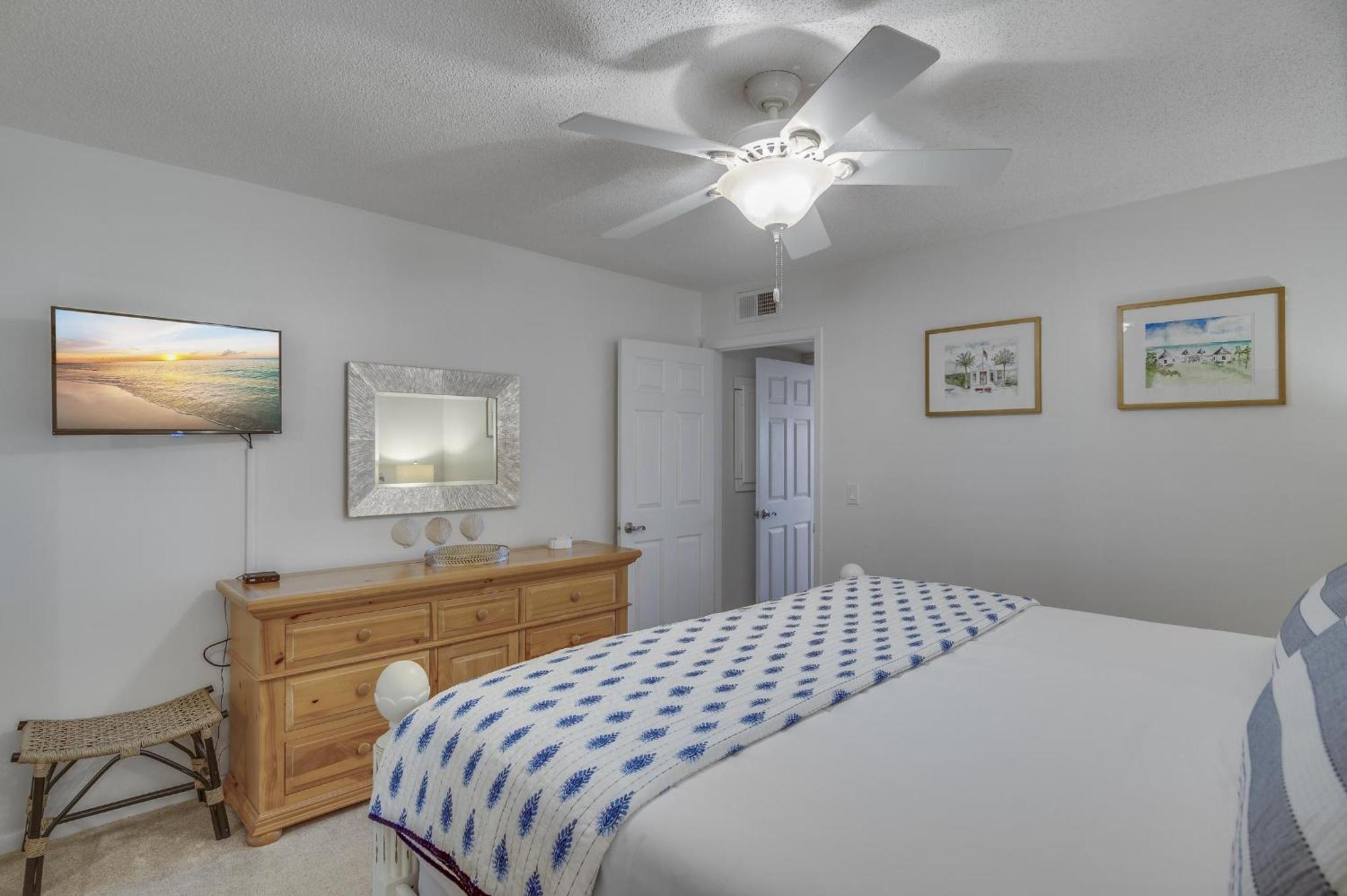819 Harbour Point 'steel Magnolia On The Bay' Destin