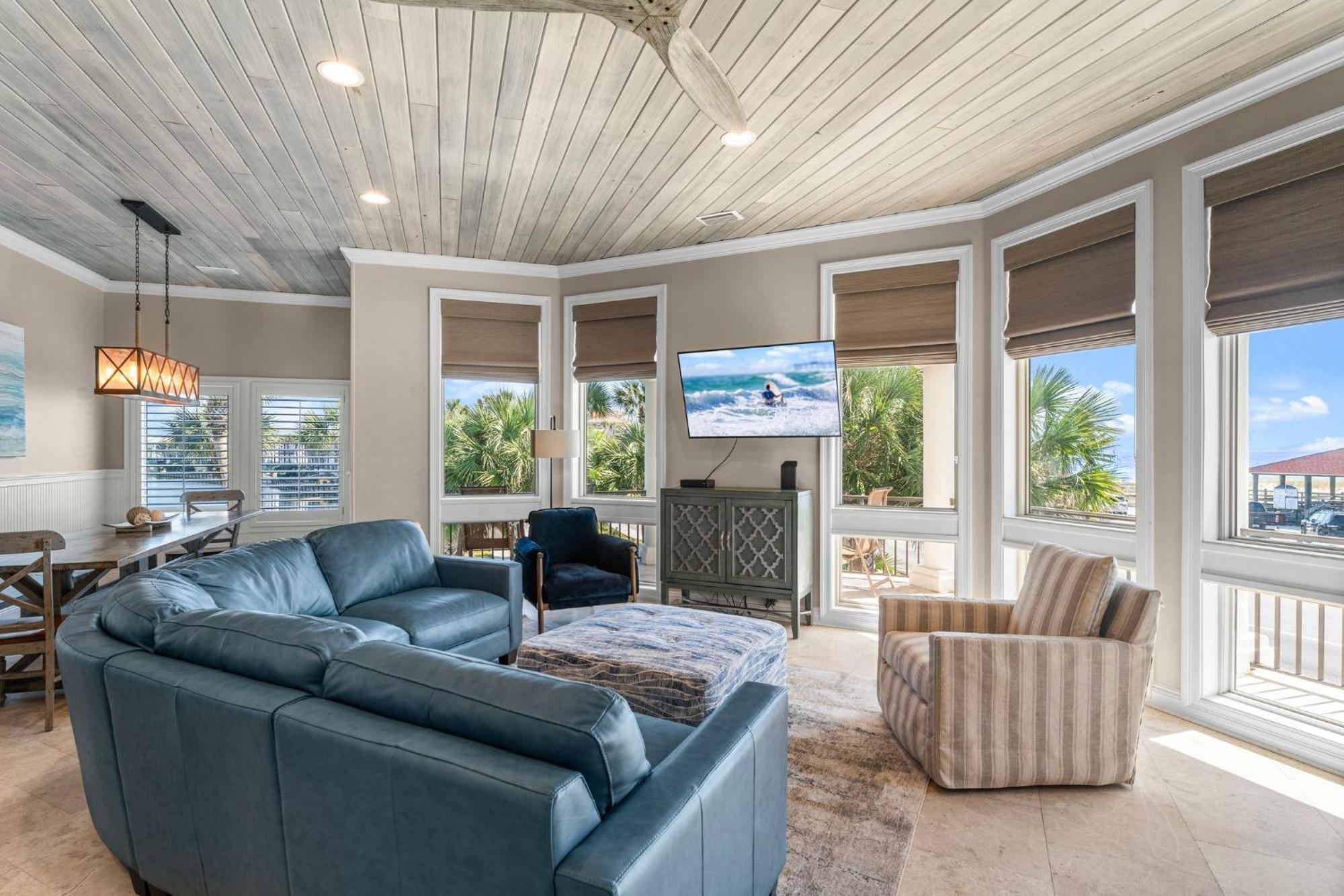 Belleza Del Mar With Game And Heated Pool Holiday home Destin