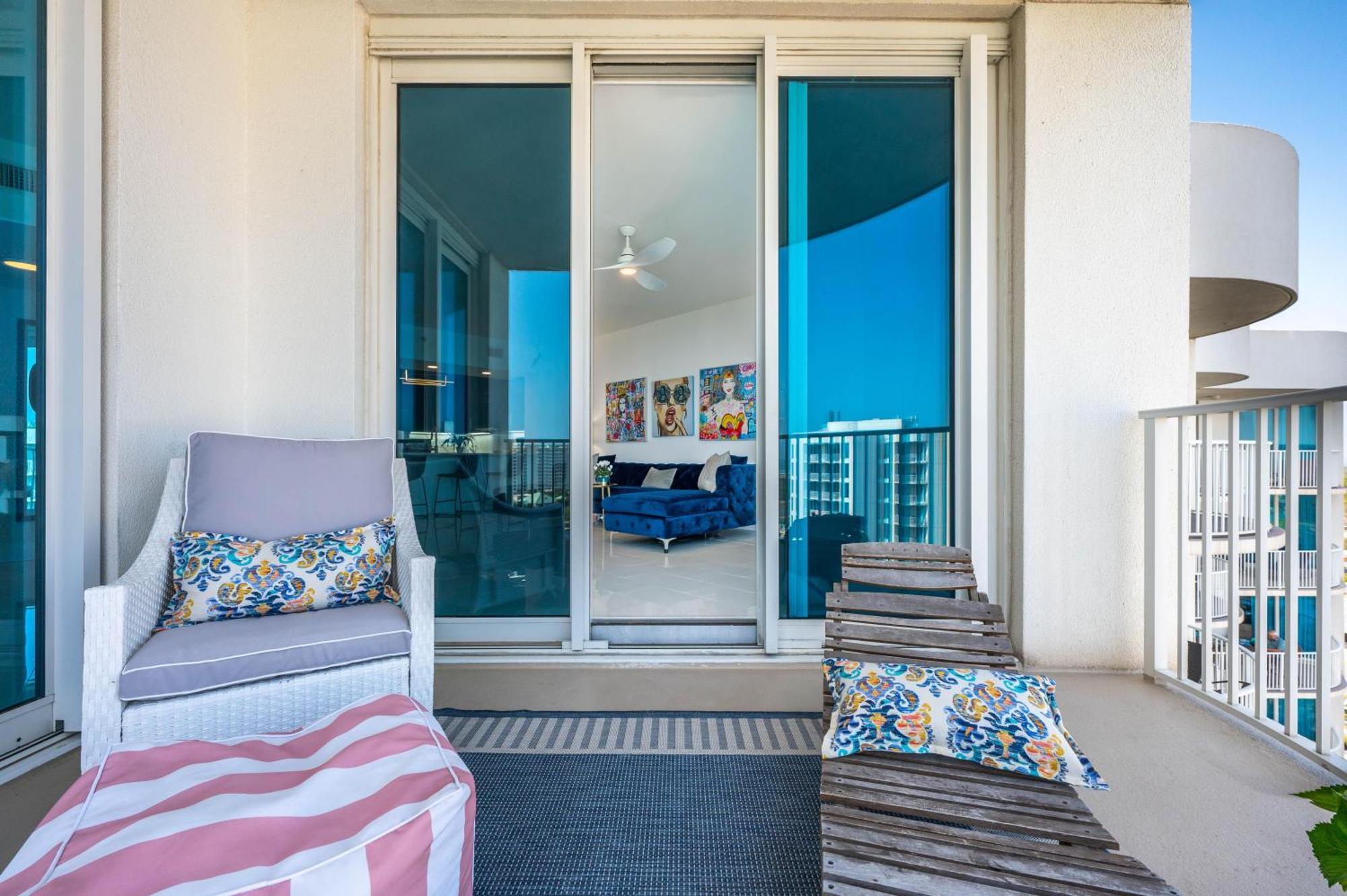 Palms #21207 Jr. 2br Penthouse Holiday home