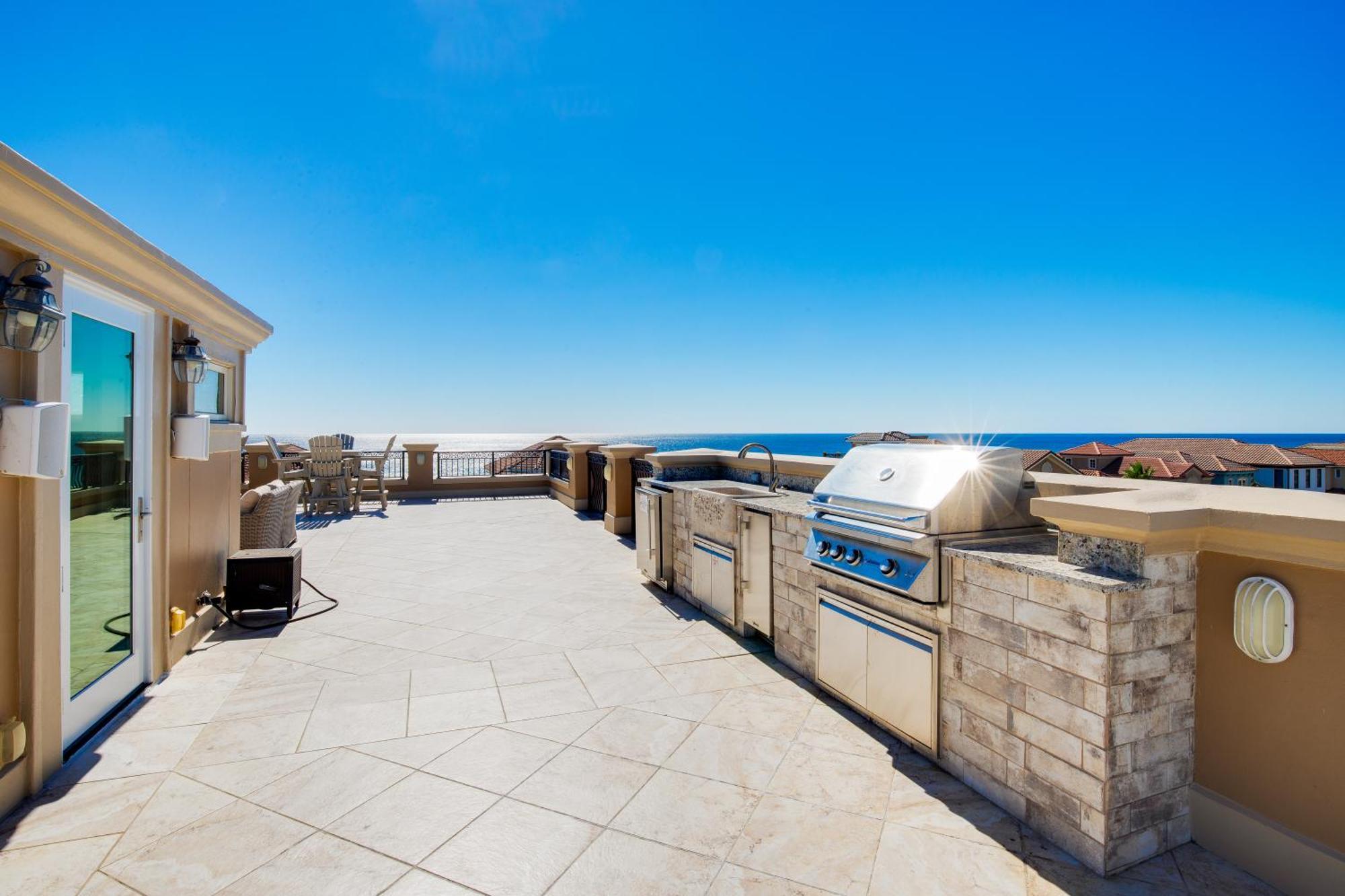 Views, Rooftop Deck, Outdoor Kitchen, Holiday home Destin