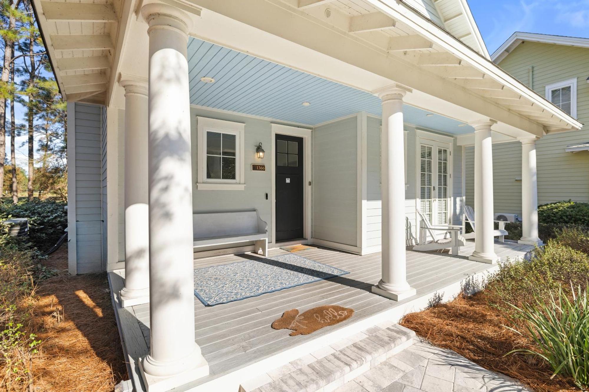 1366 Laurel Grove *
