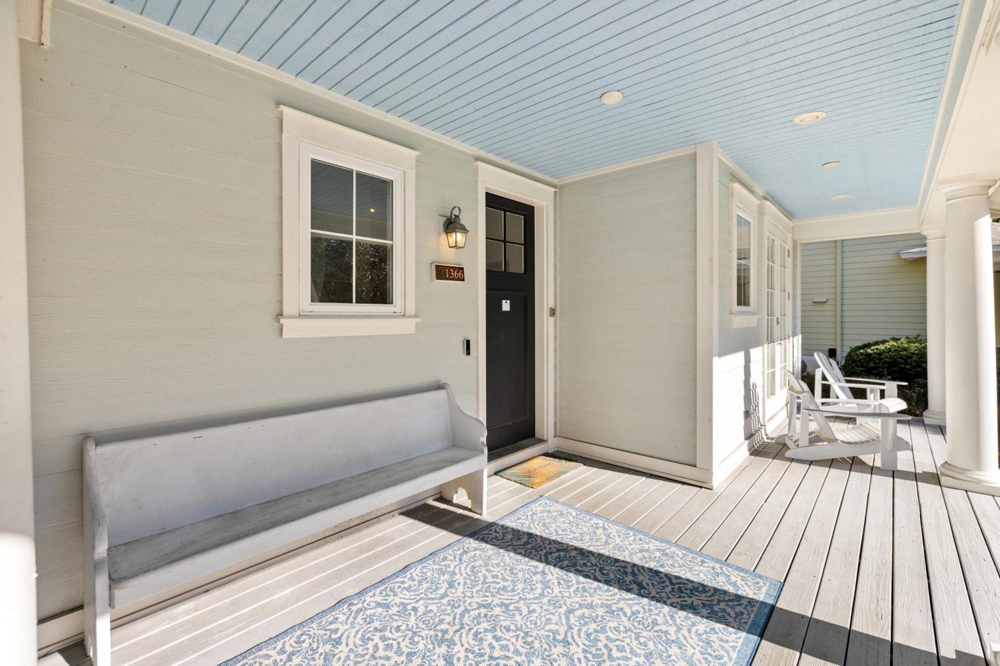 1366 Laurel Grove Holiday home