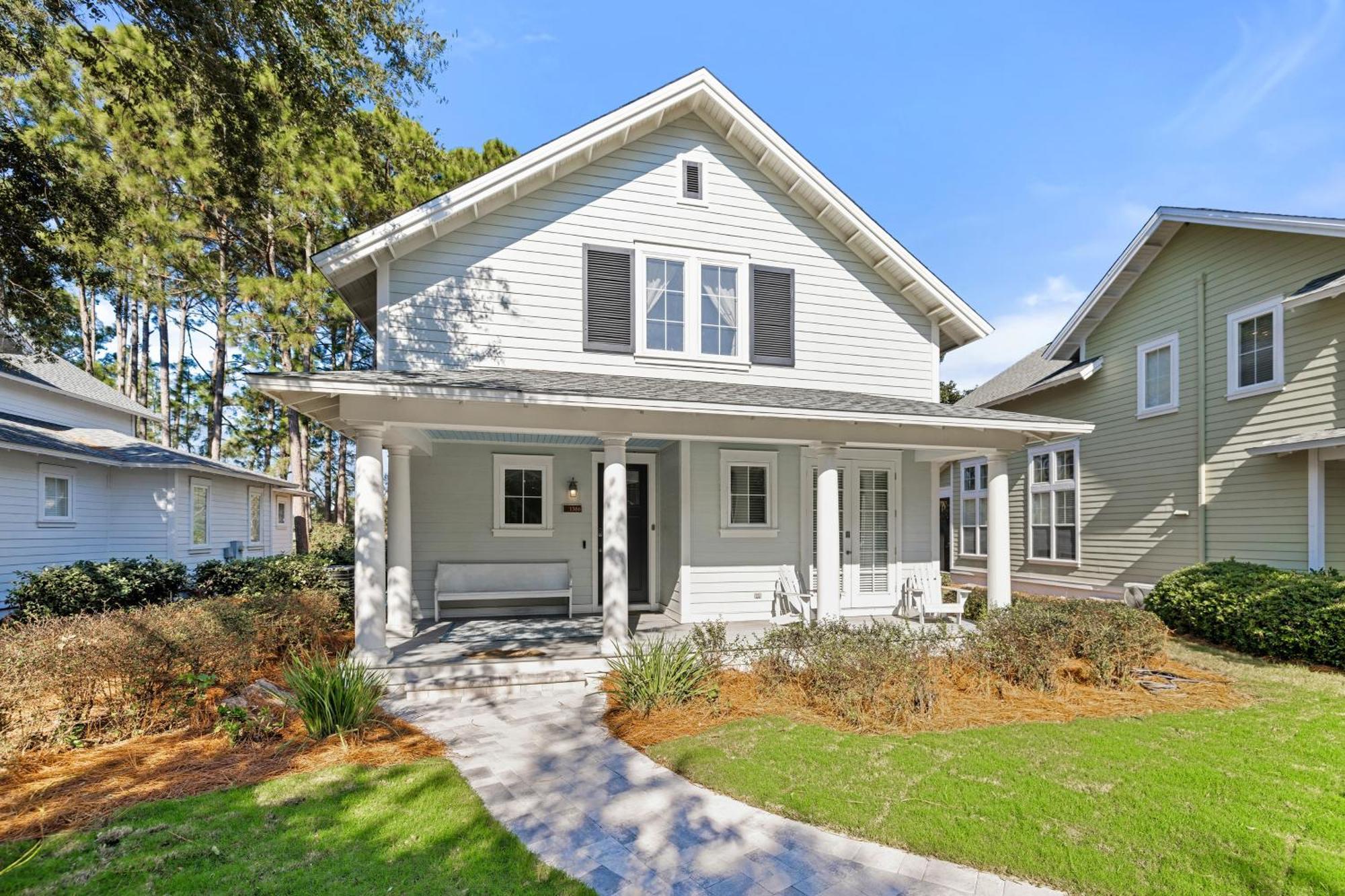 1366 Laurel Grove Holiday home *