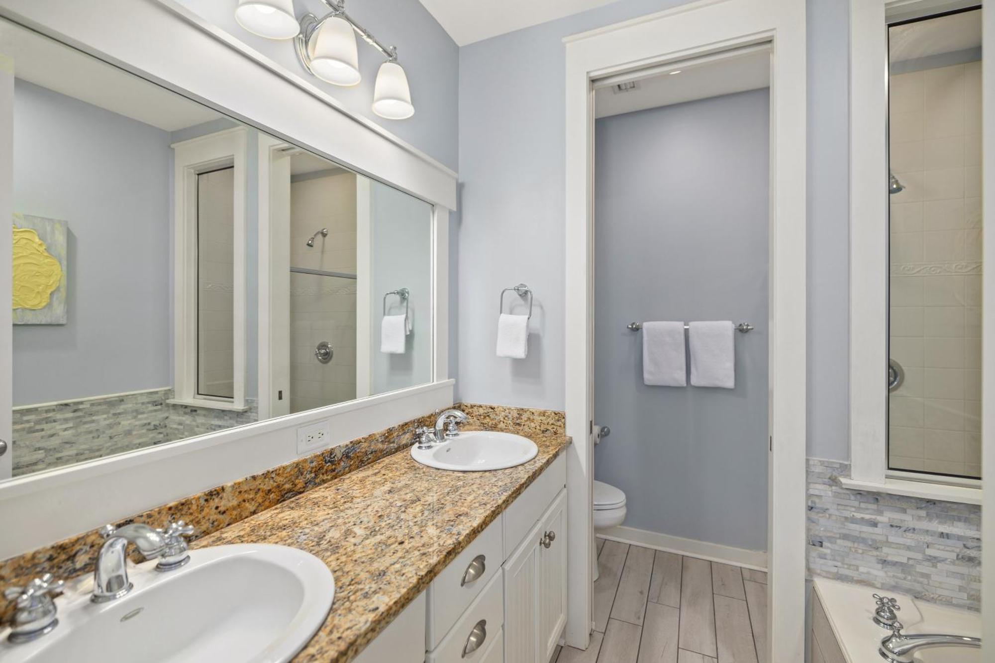 1366 Laurel Grove Holiday home *