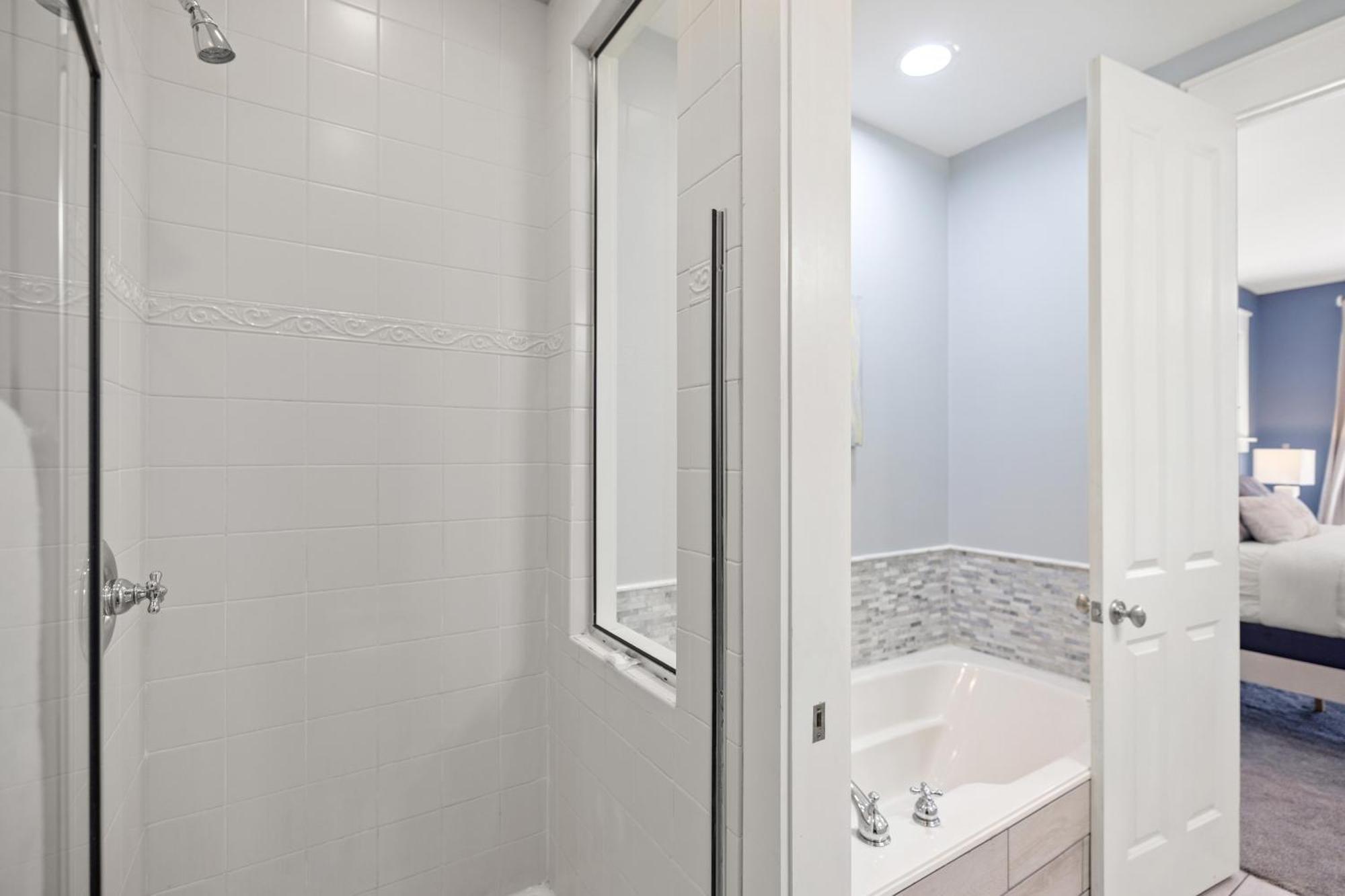 1366 Laurel Grove *
