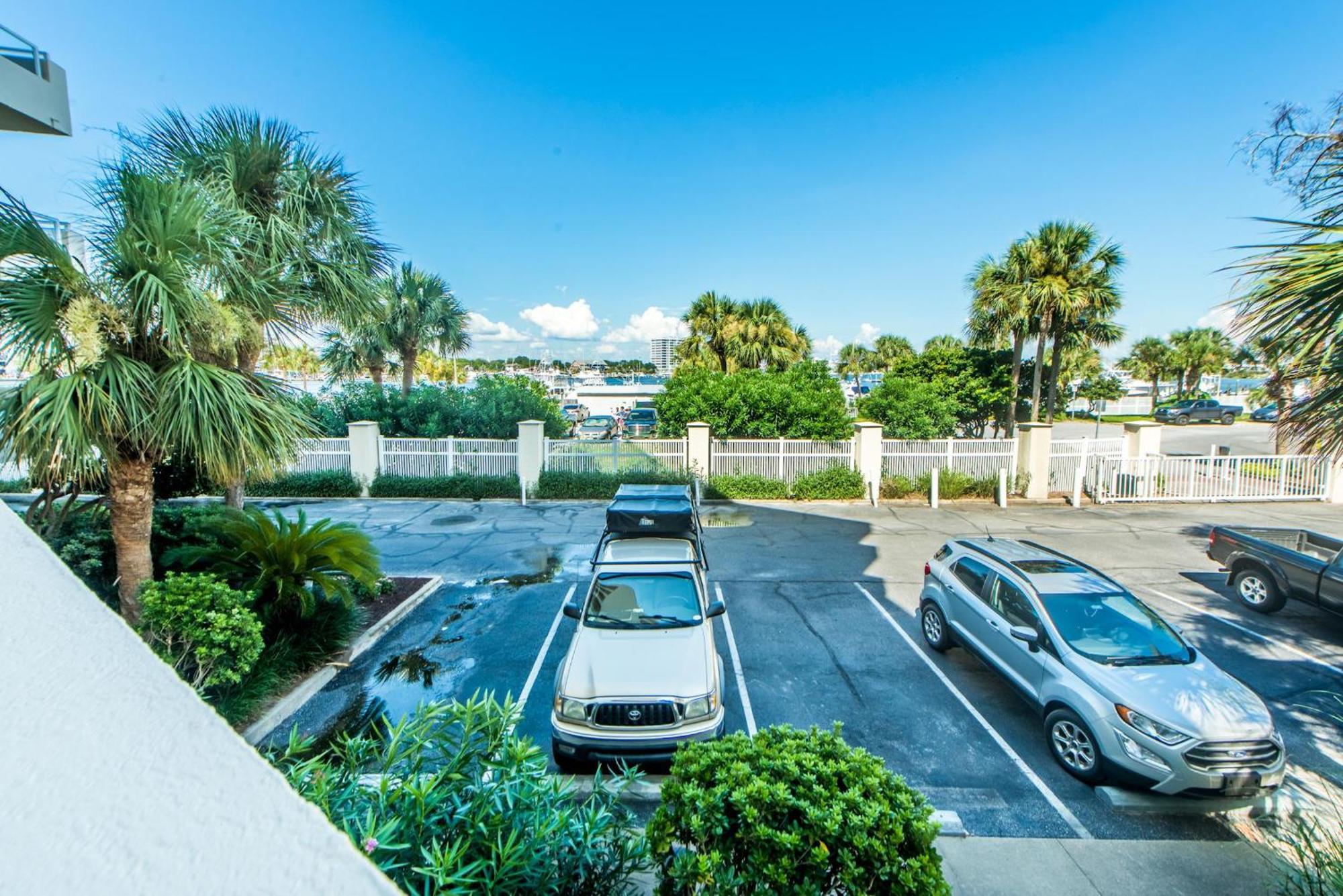 Apartment East Pass 102