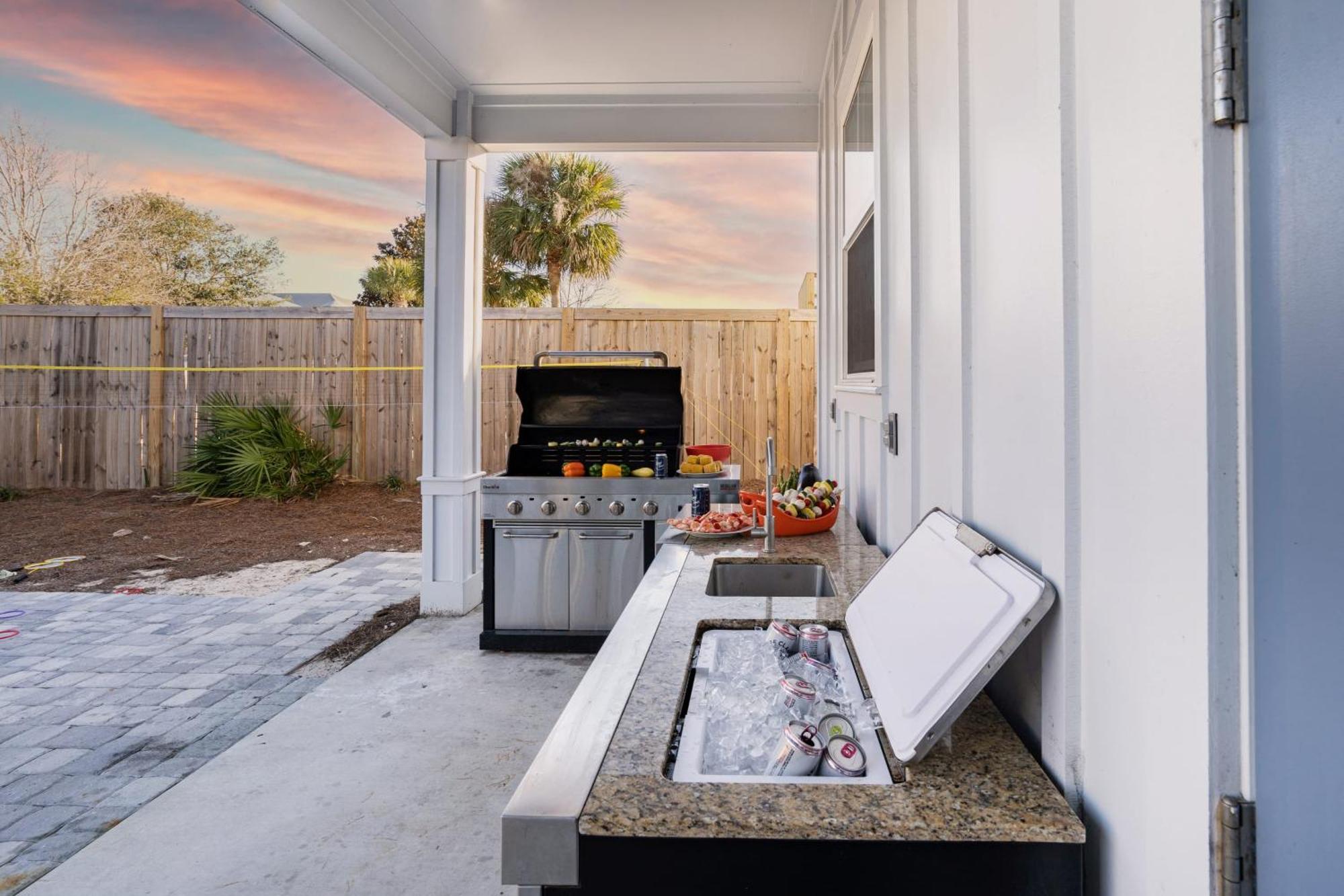 Lyle By Avantstay Chic House W Pool Hot Tub Walking Distance To Ocean
