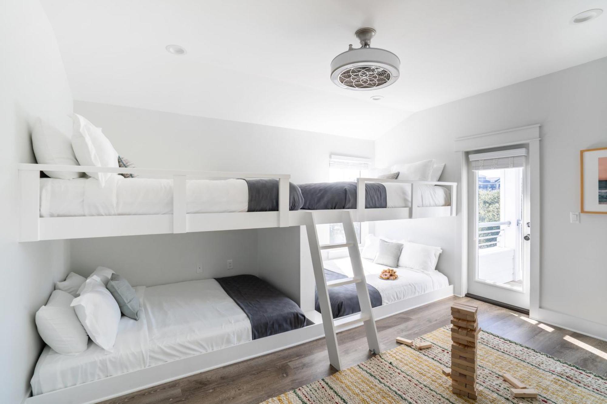 Holiday home Lyle By Avantstay Chic House W Pool Hot Tub Walking Distance To Ocean