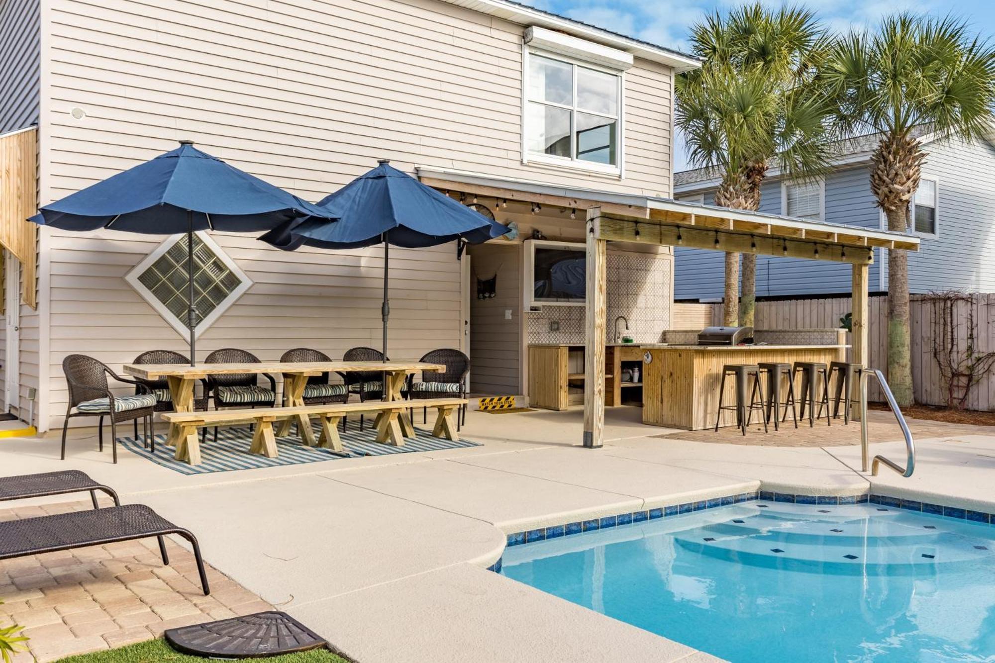 Dolphin By Avantstay 2 Mins Walk To W Pool Large Outdoor Entertaining Area *