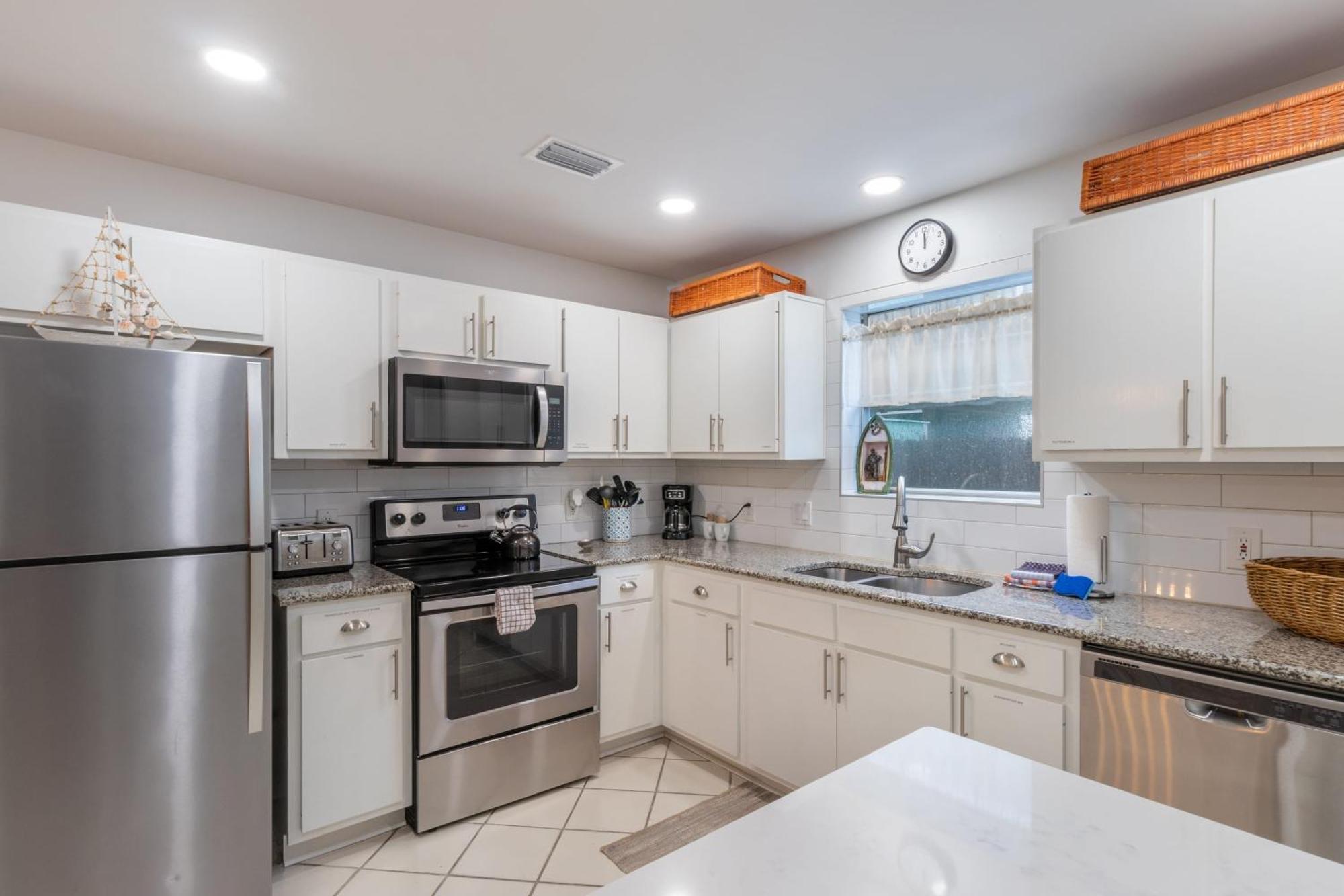Dolphin By Avantstay 2 Mins Walk To W Pool Large Outdoor Entertaining Area * Destin
