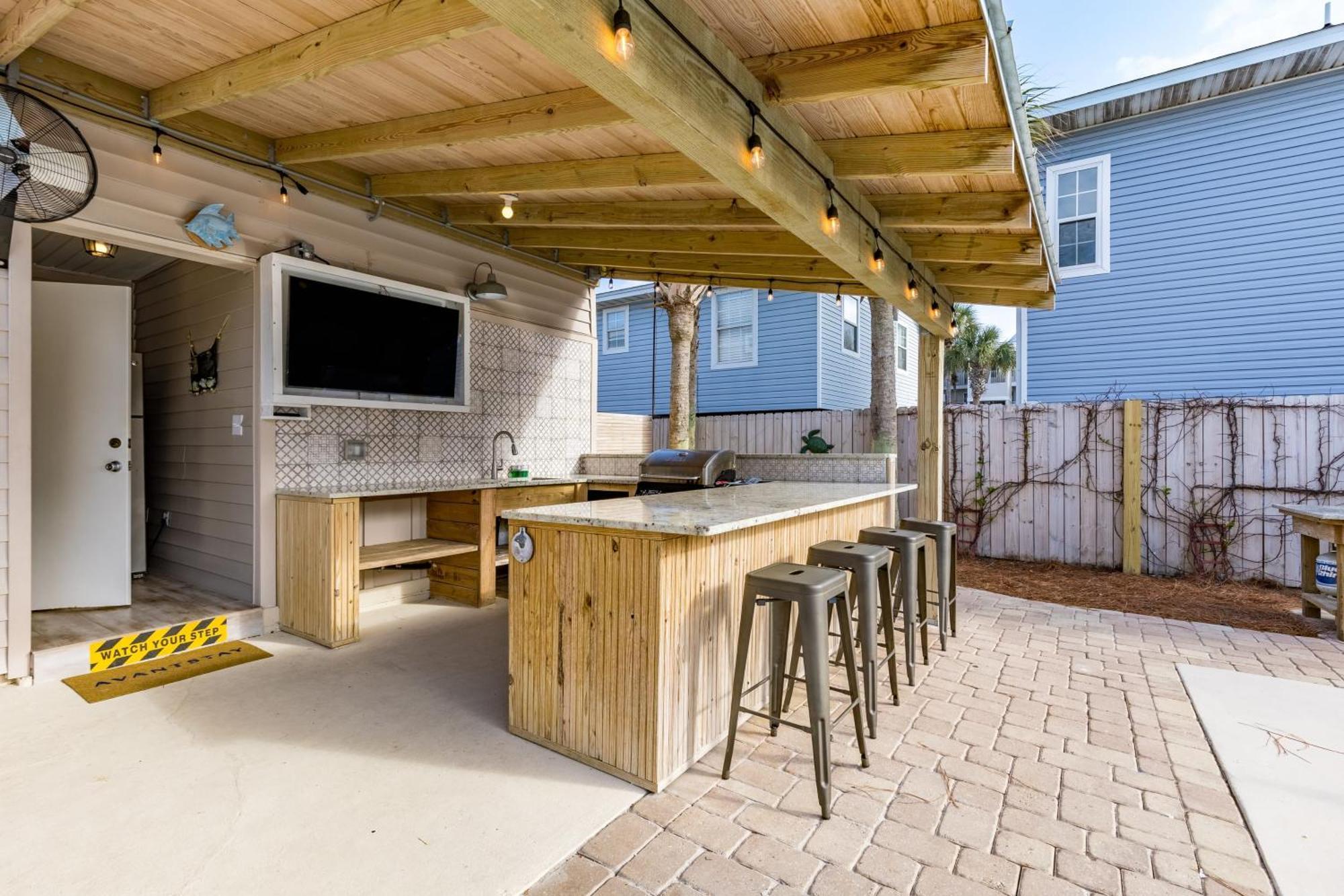 Dolphin By Avantstay 2 Mins Walk To W Pool Large Outdoor Entertaining Area Holiday home *