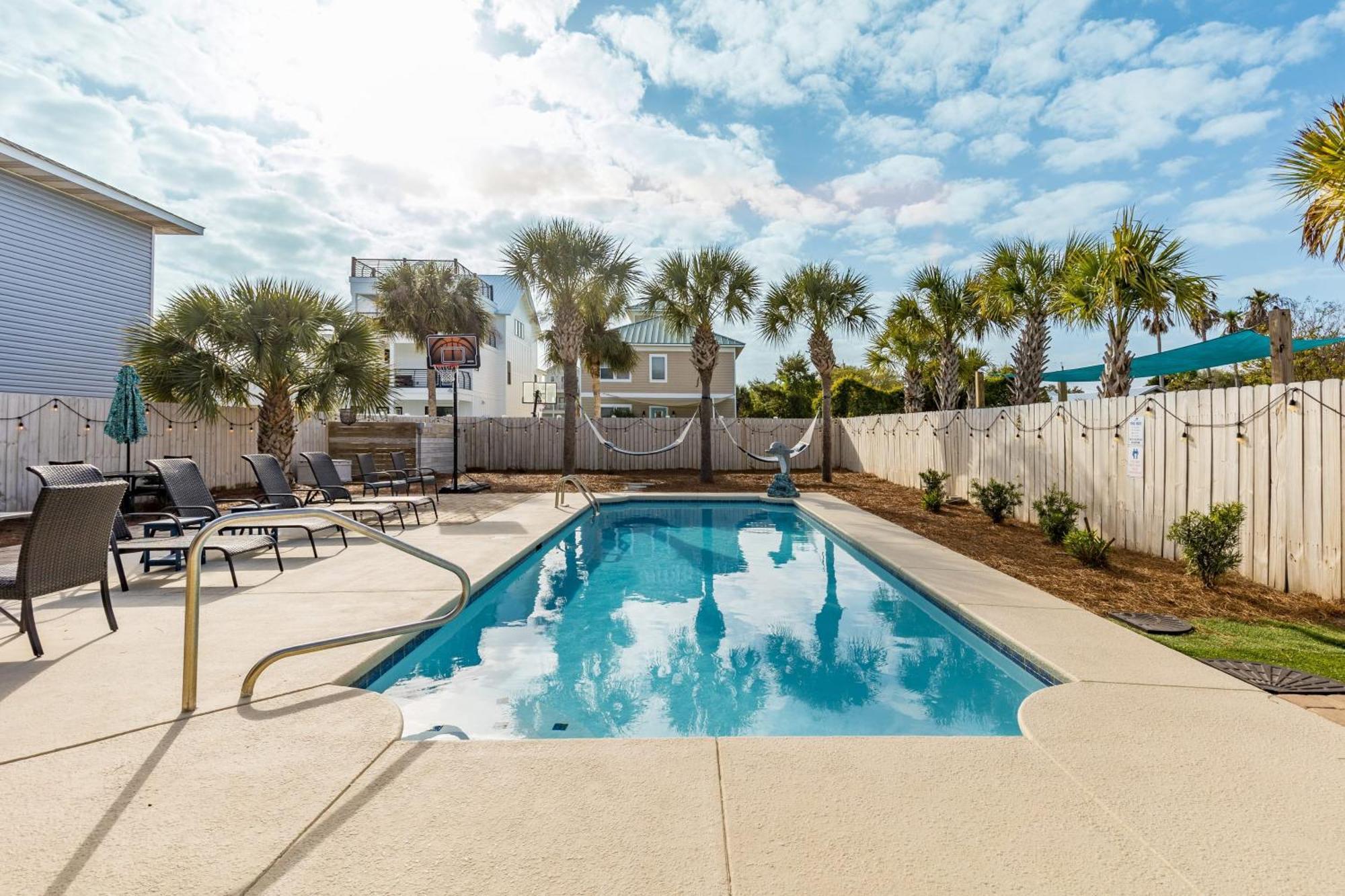 Dolphin By Avantstay 2 Mins Walk To W Pool Large Outdoor Entertaining Area