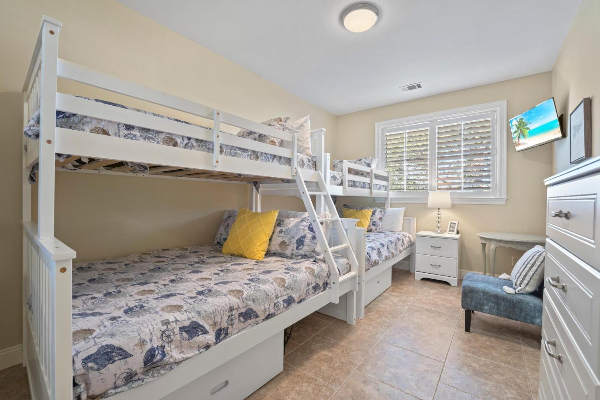 Holiday home Destined For Sun S 107 Cayman Cove
