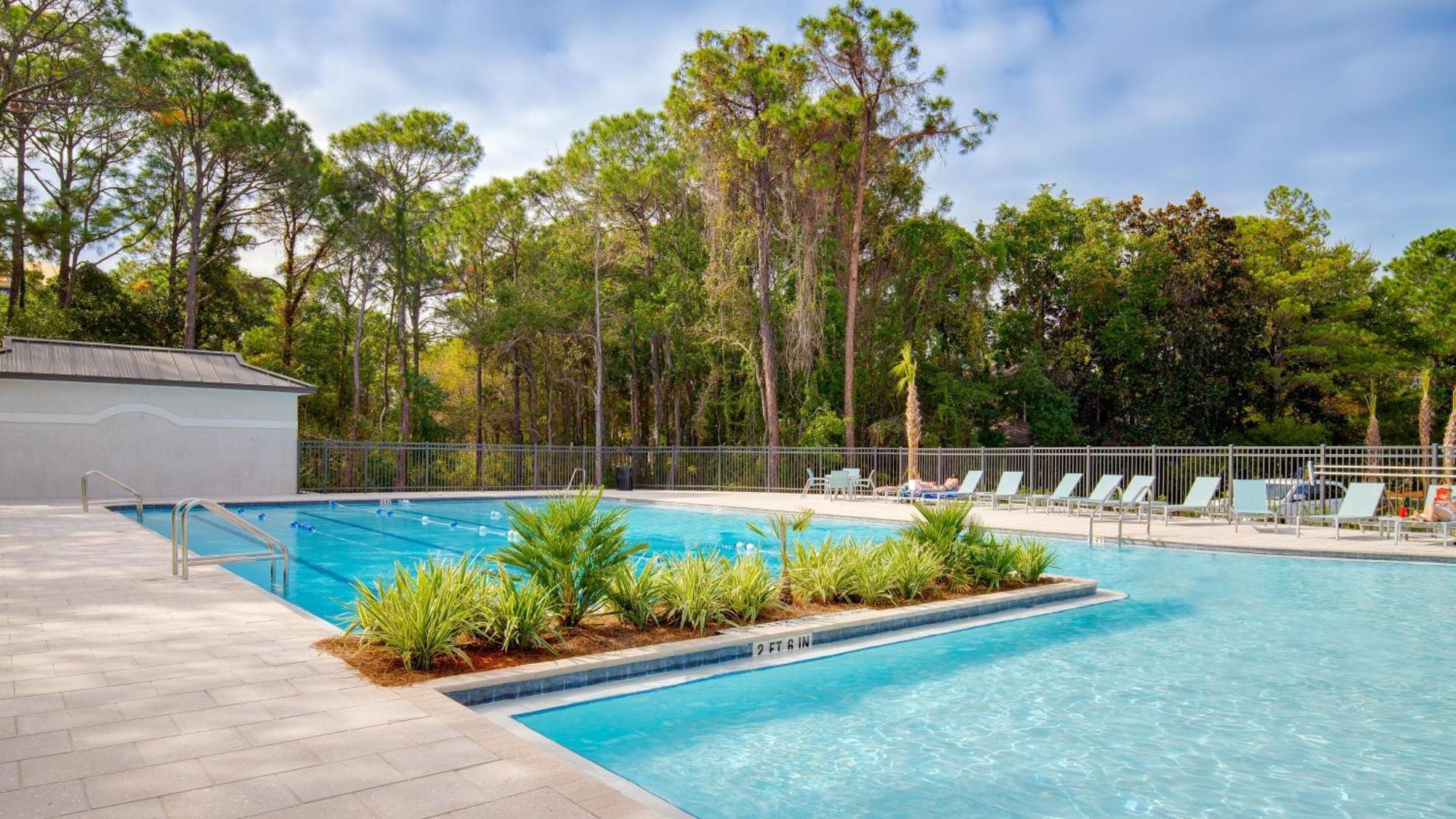 Holiday home Pine Ridge 5379 'tee By The Sea' Destin