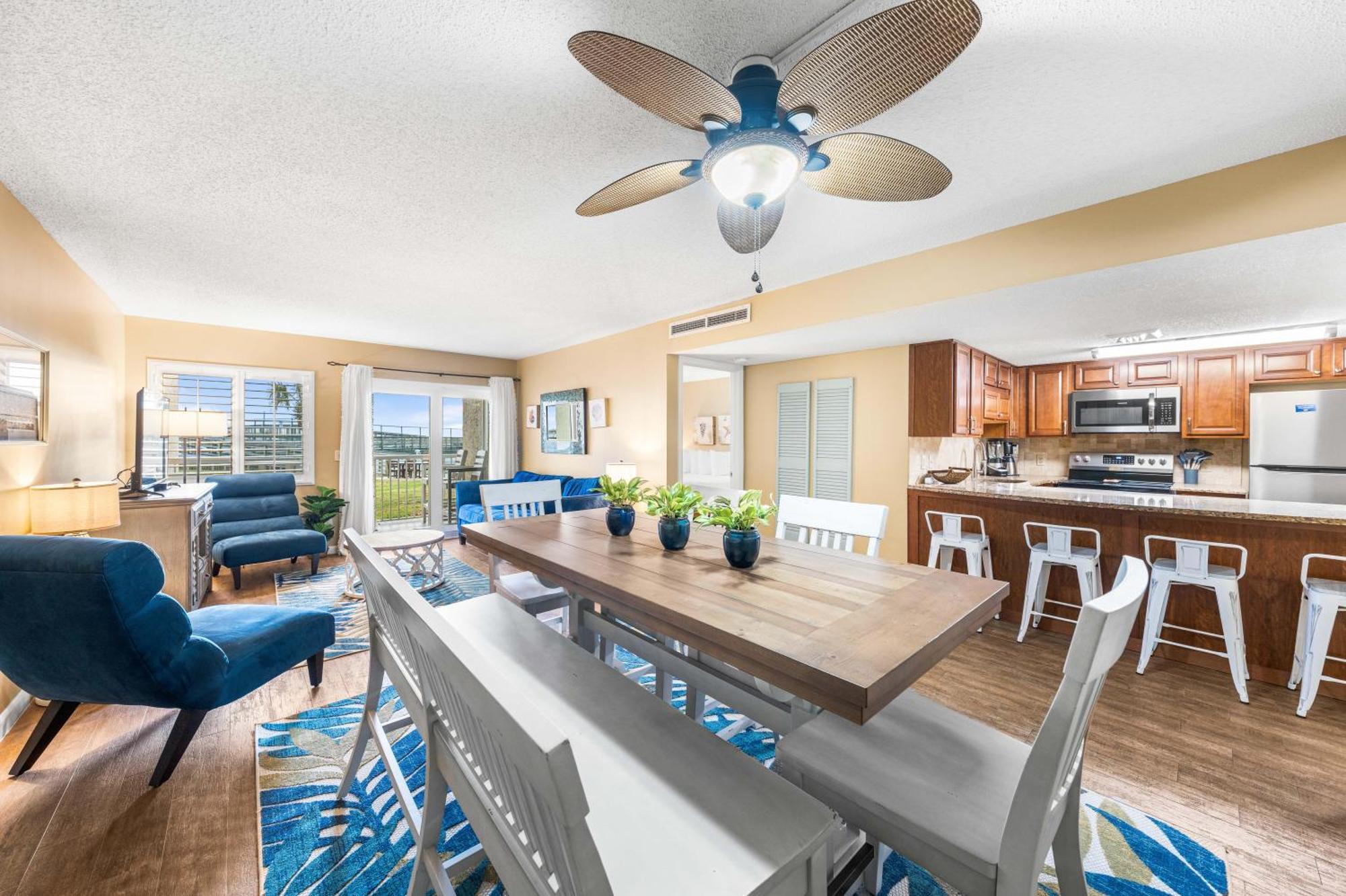 Surf And Racquet Unit 119 Holiday home Destin