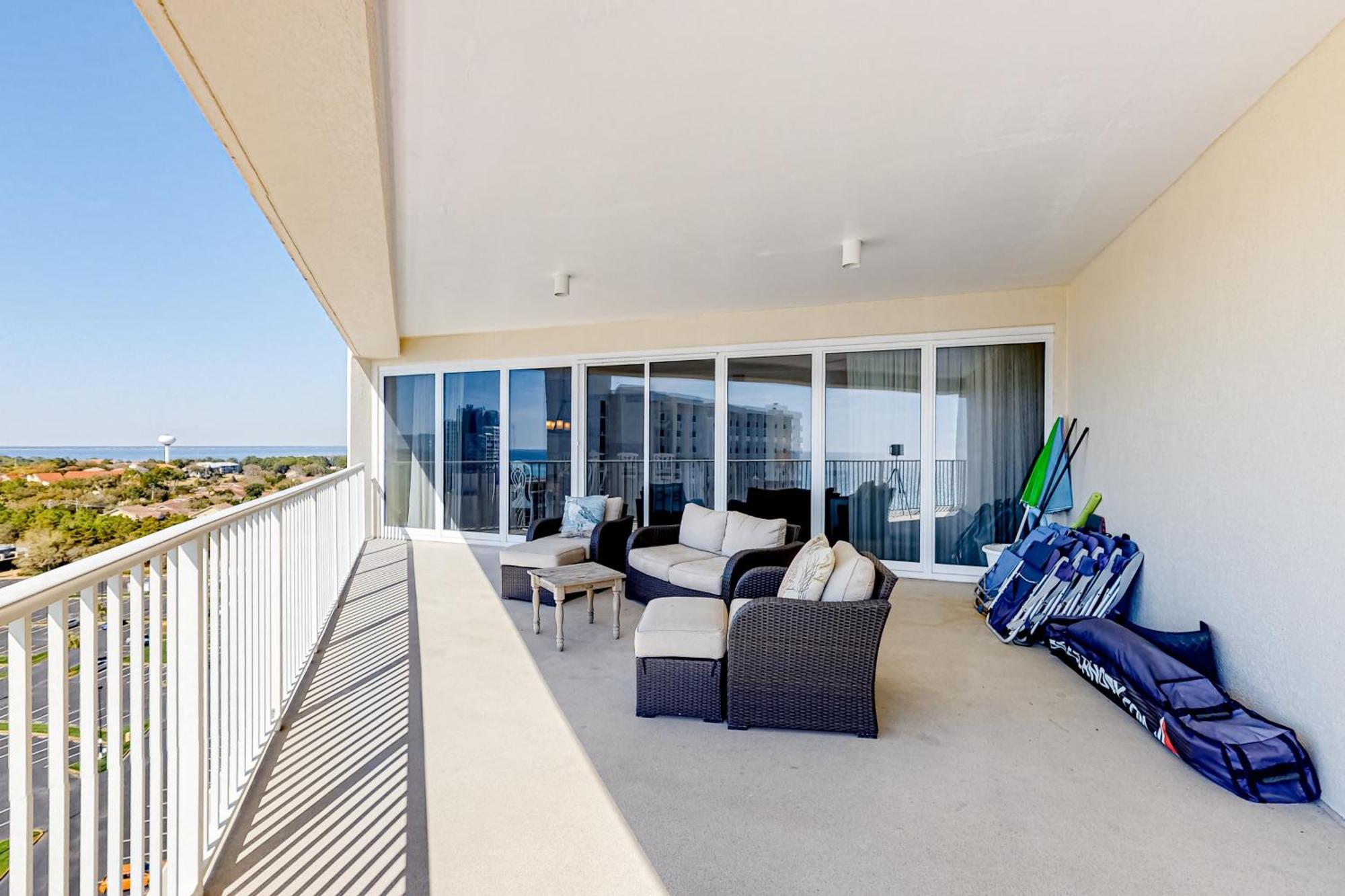 Tops'l Tides 1110 Apartment