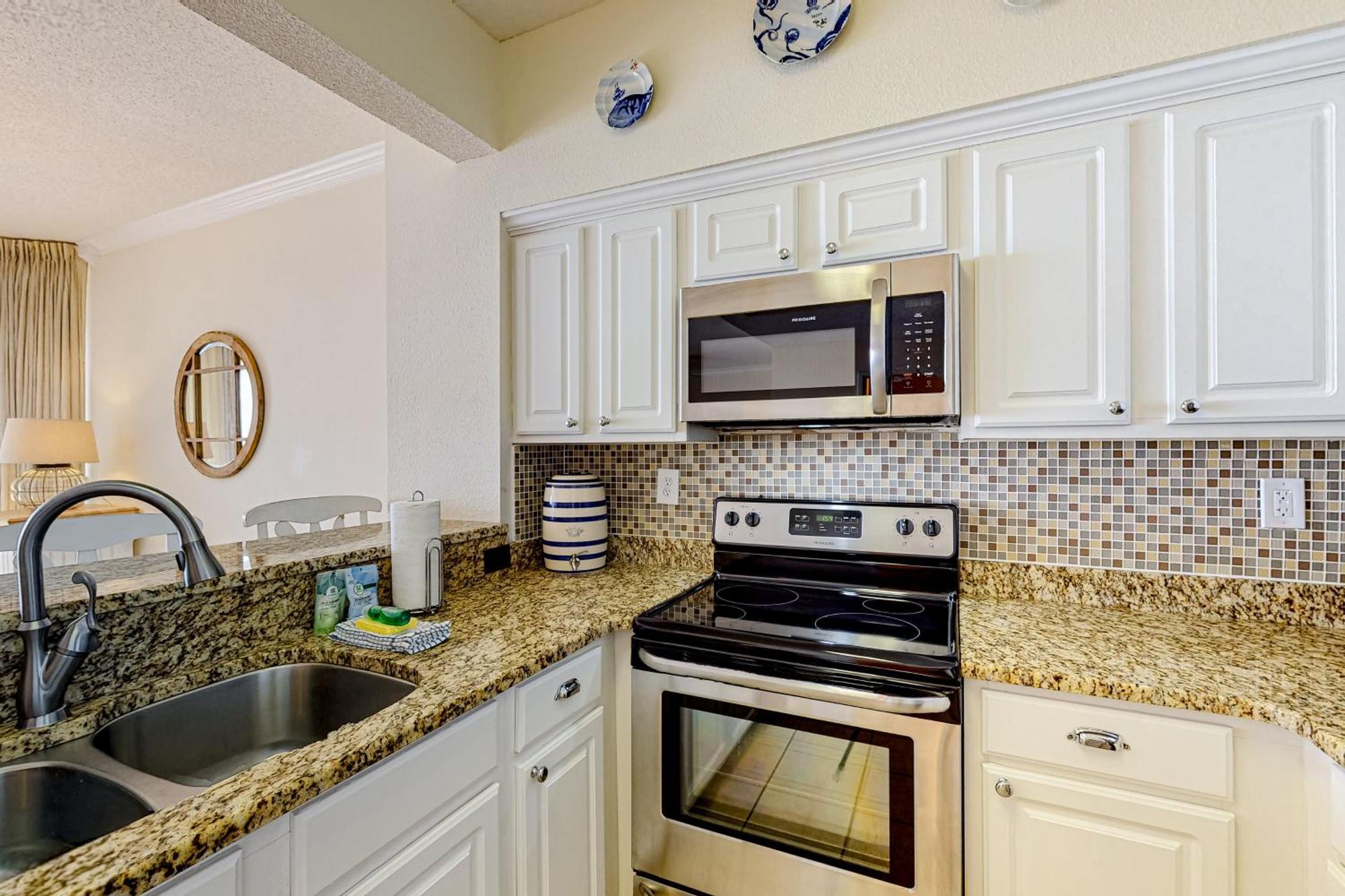 Tops'l Tides 1110 Apartment