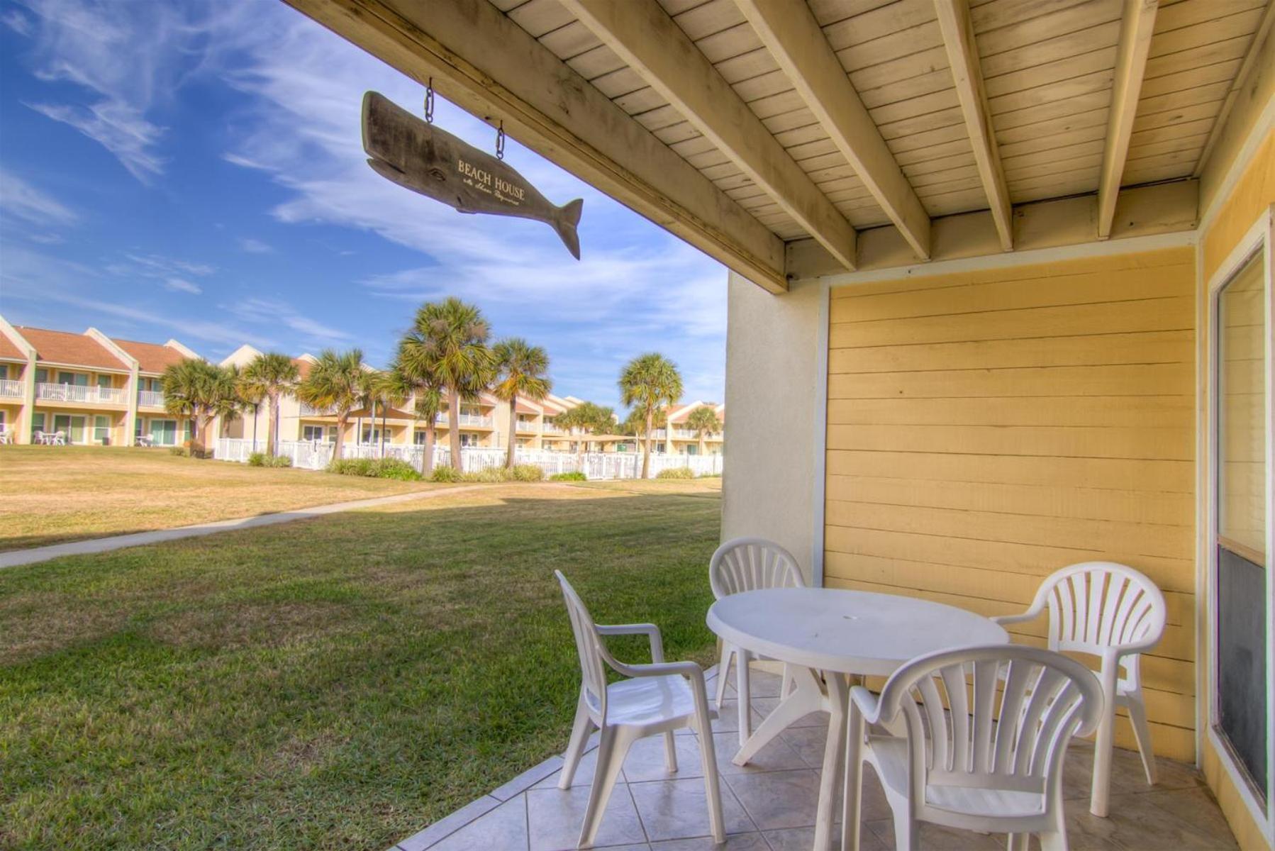2 B, Three Bedroom Townhome Destin