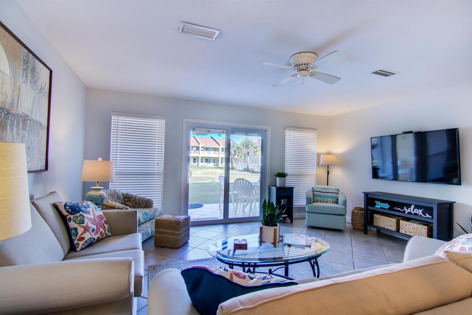 Holiday home 2 B, Three Bedroom Townhome