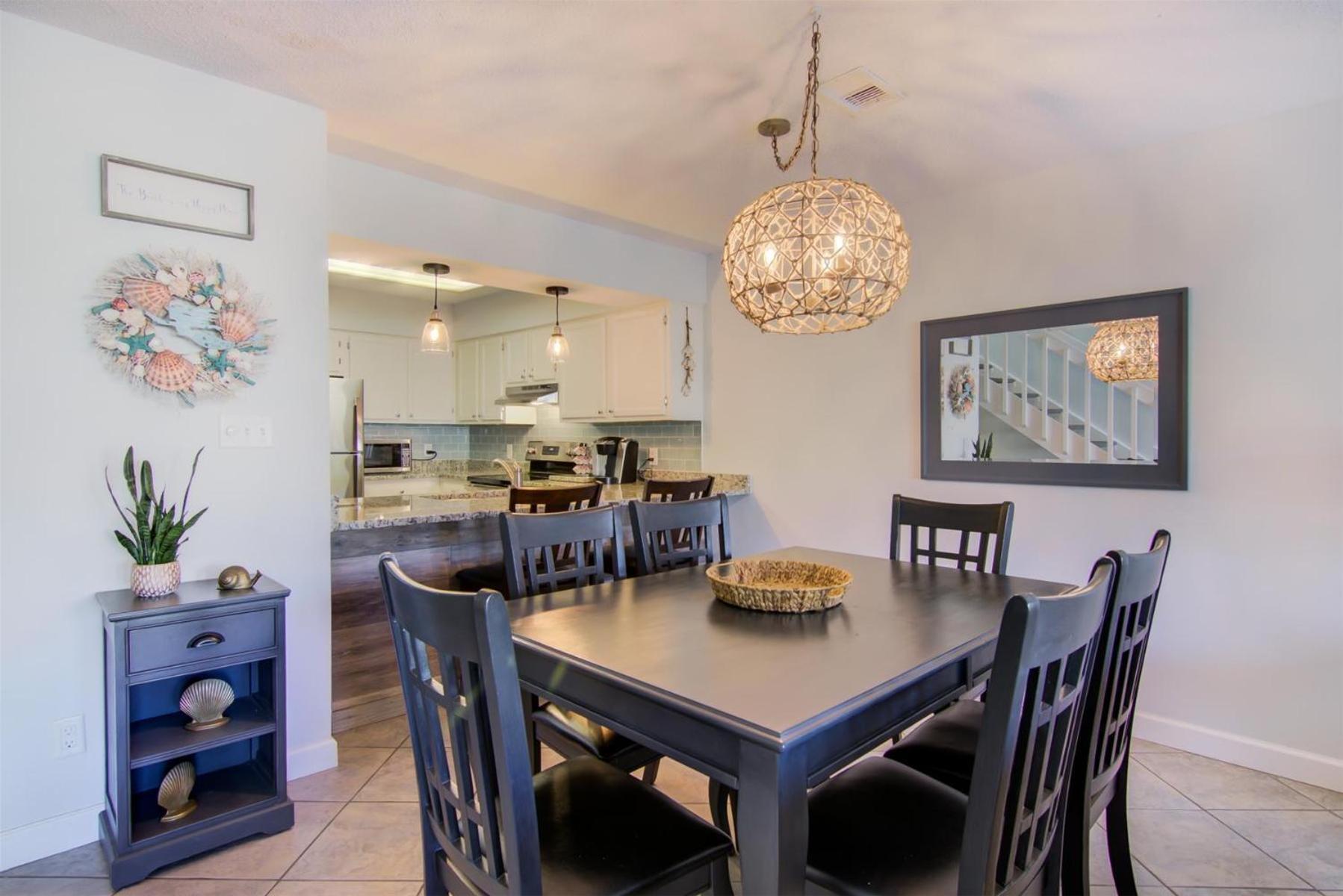 Holiday home 2 B, Three Bedroom Townhome *