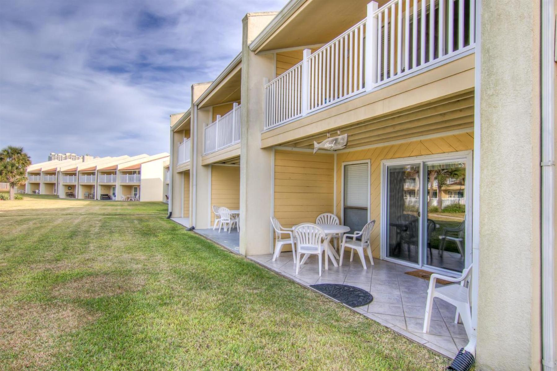 Holiday home 2 B, Three Bedroom Townhome