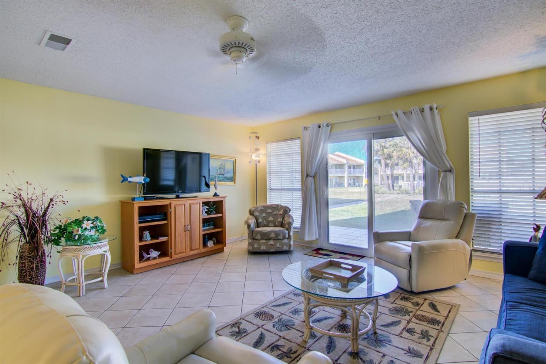 3 A, Three Bedroom Townhome Holiday home