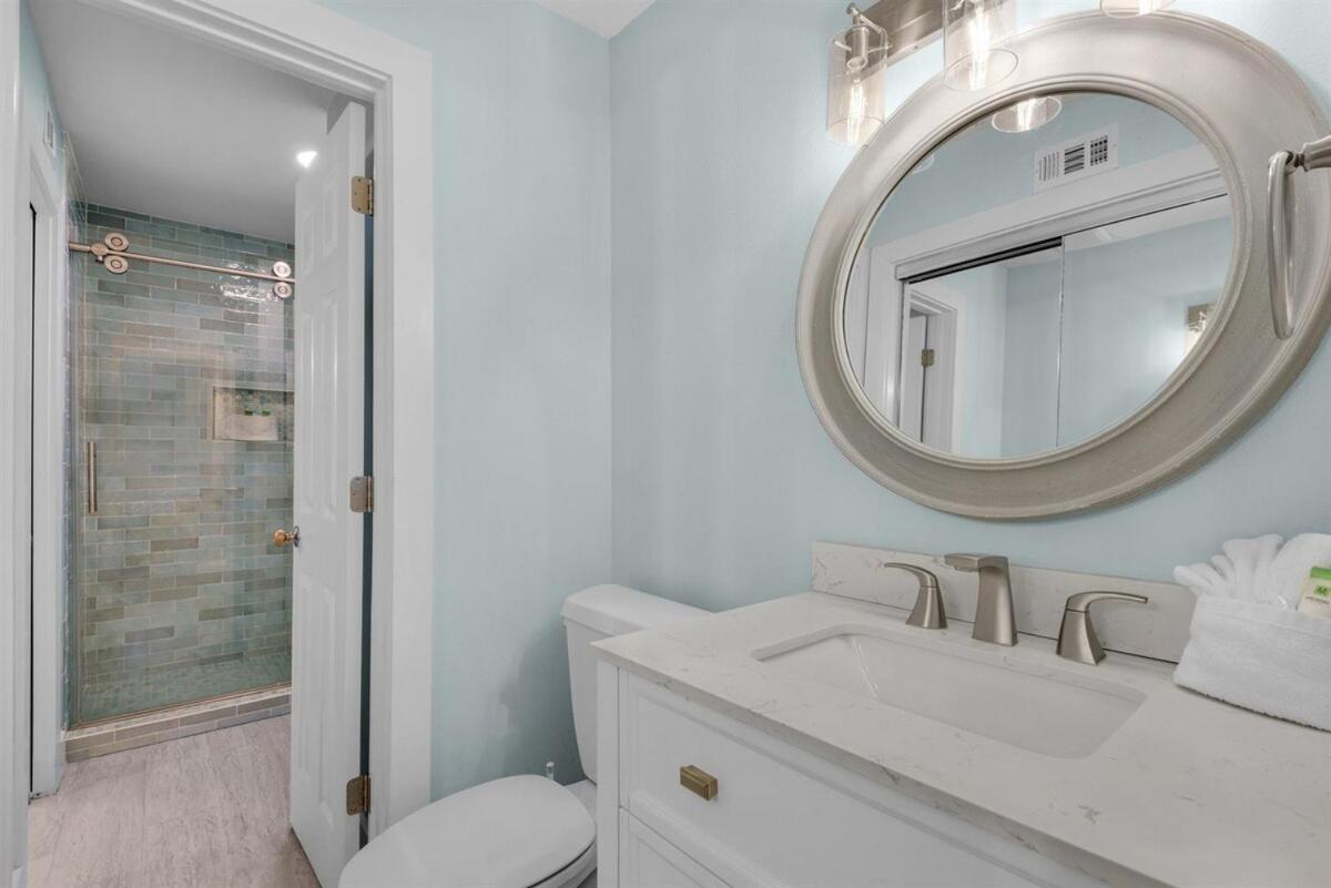 Crystal Sands 105b Apartment