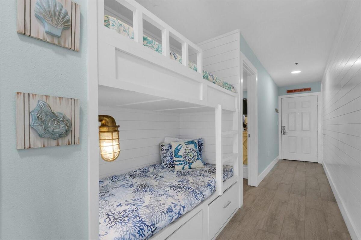 Crystal Sands 105b Apartment