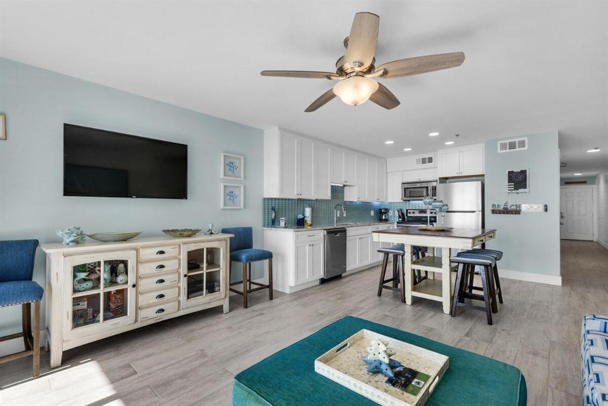 Crystal Sands 105b * Destin