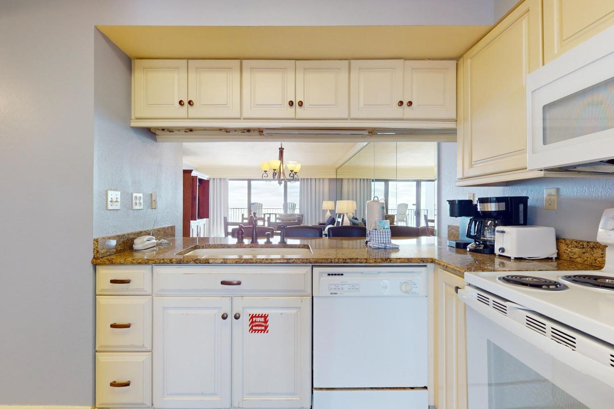 Emerald Towers Ii Apartment