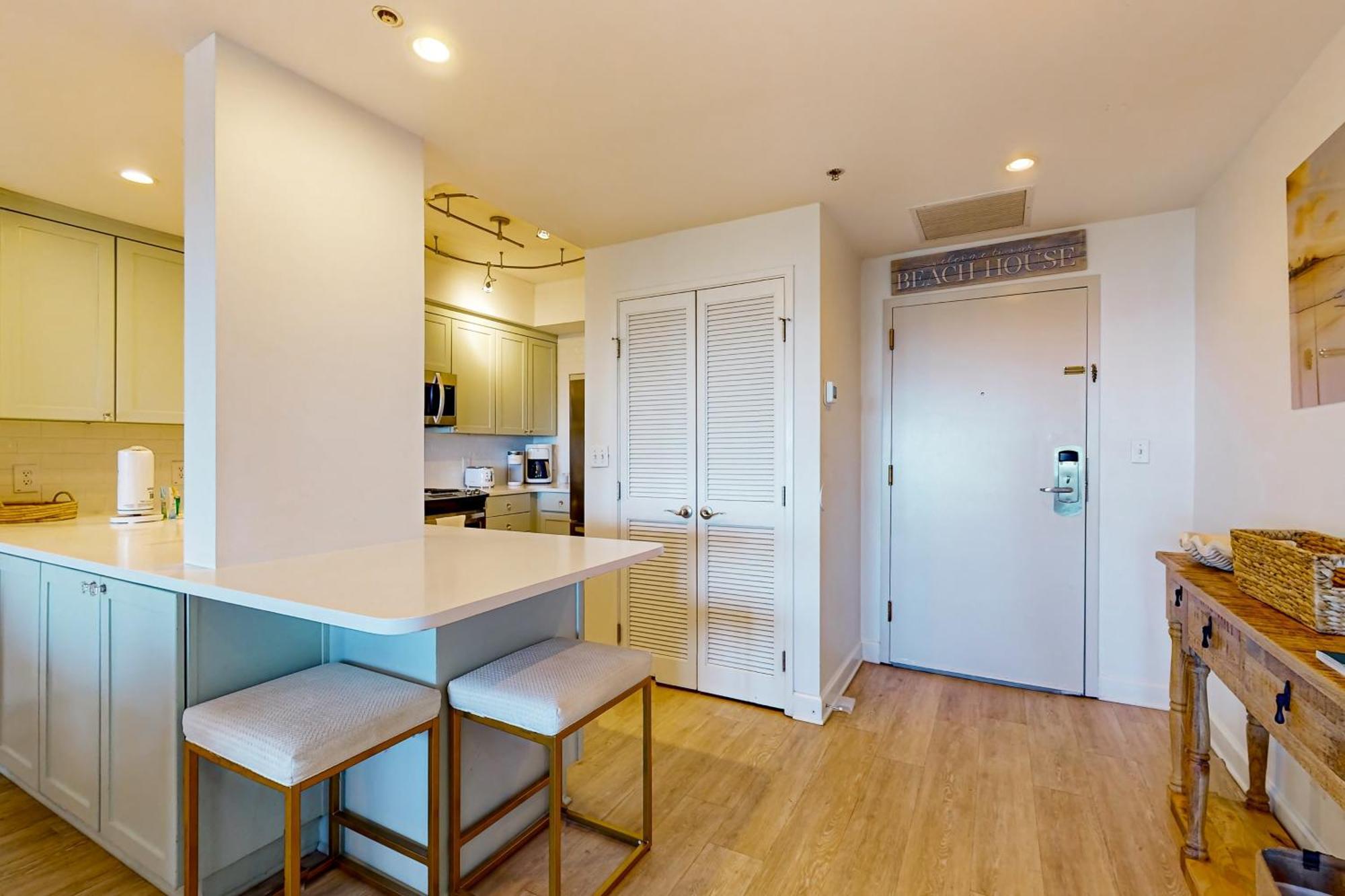 Tops'l Summit 909 Combo Apartment