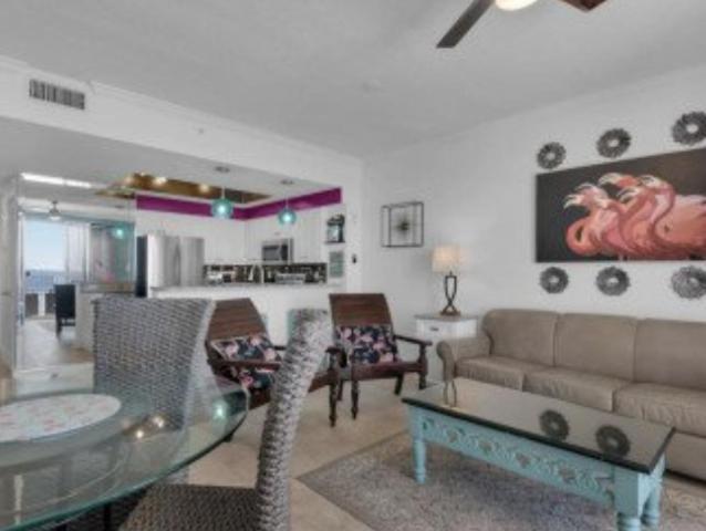 Available For Season! Let's Flamingle Apartment *
