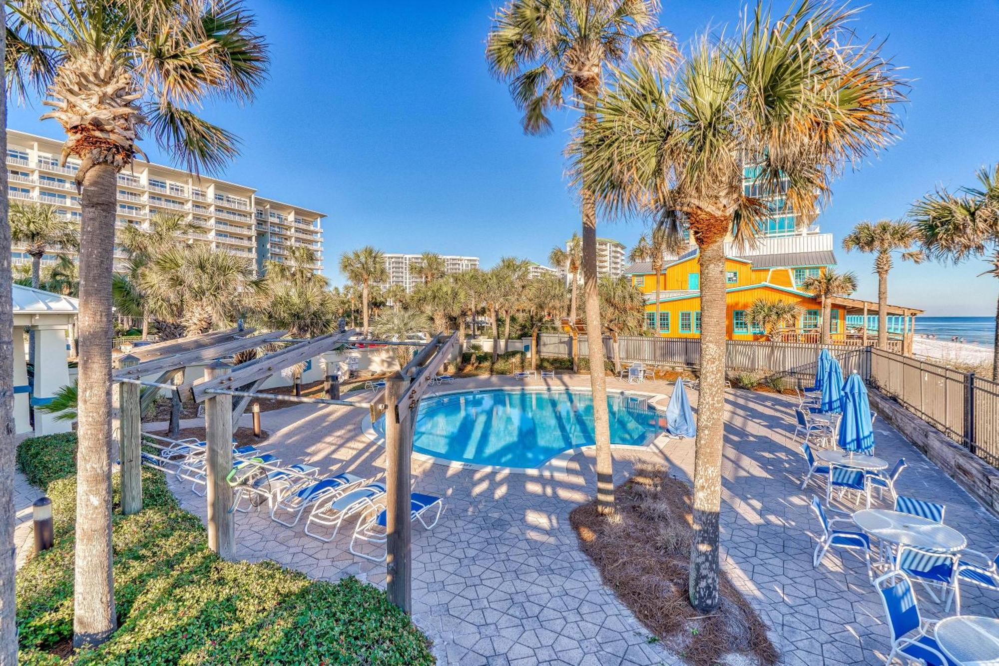 Sterling Shores Penthouse 6 Holiday home