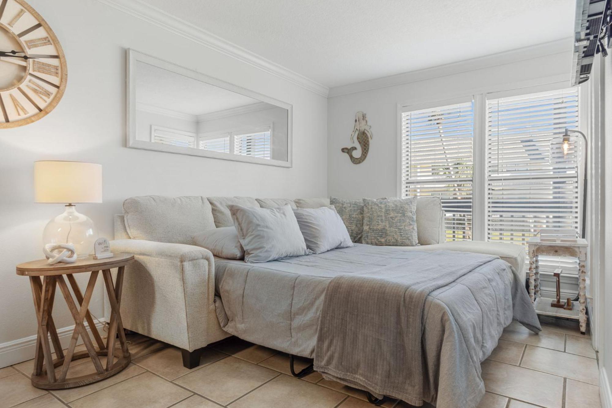 Sandpiper Cove 8140 - 500 Feet To The Beach! Pool In The Back Yard! *