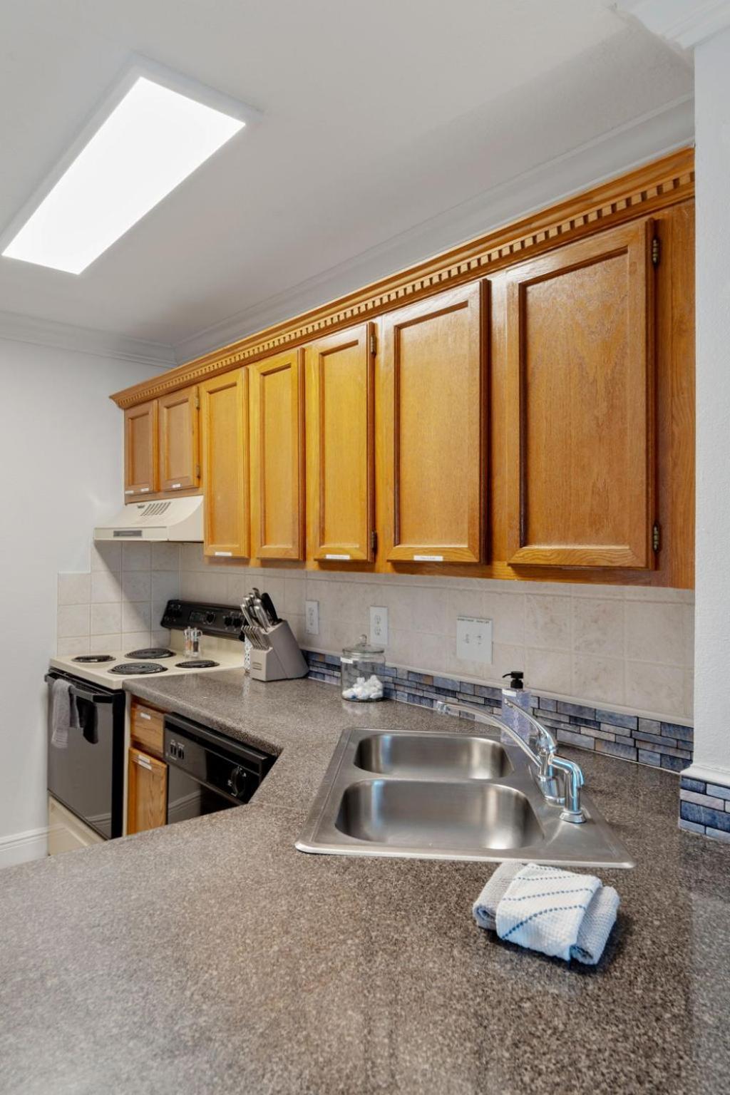 Sandpiper Cove 8140 - 500 Feet To The Beach! Pool In The Back Yard!