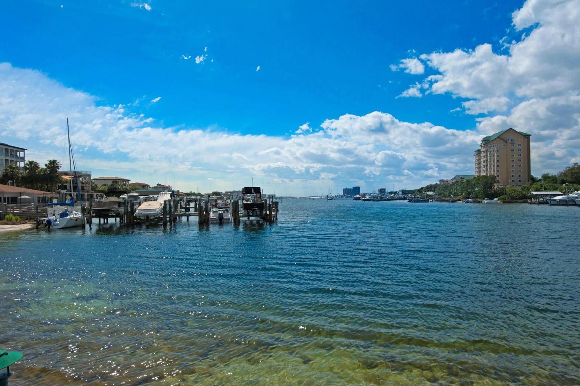 Holiday home Dolphin Point #401c