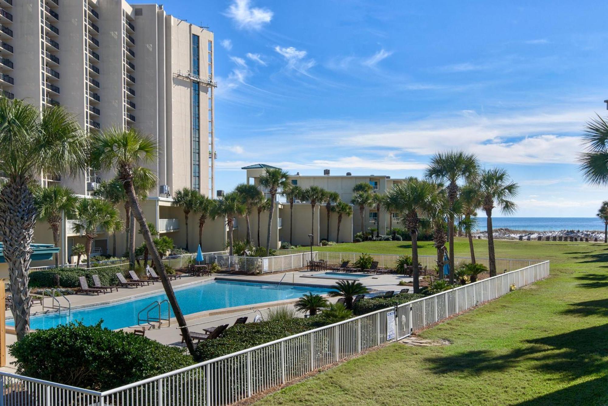 Silver Dunes A200- The Hidden Emerald * Destin
