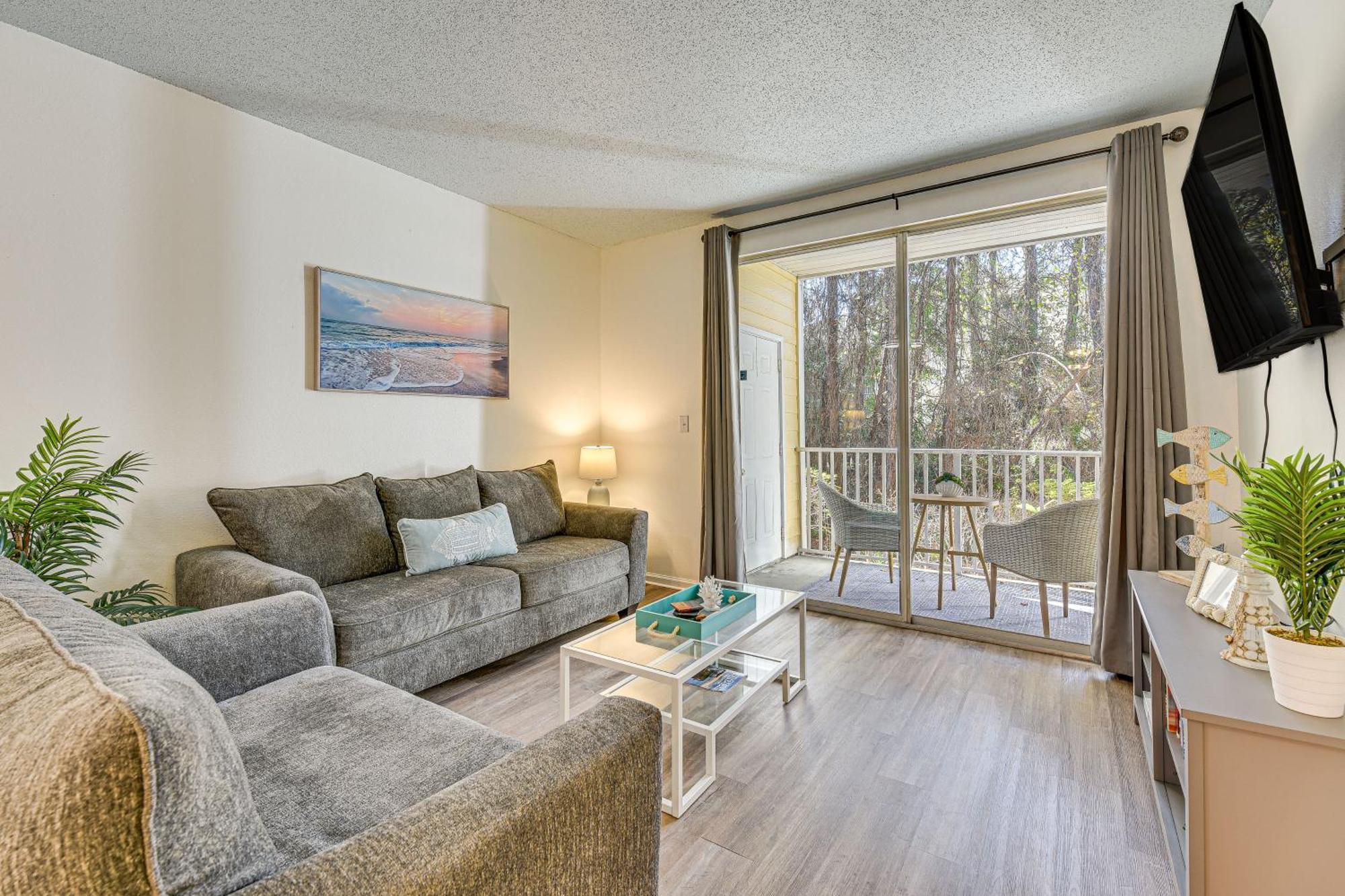 Community Outdoor Pool Miramar Condo! Apartment *