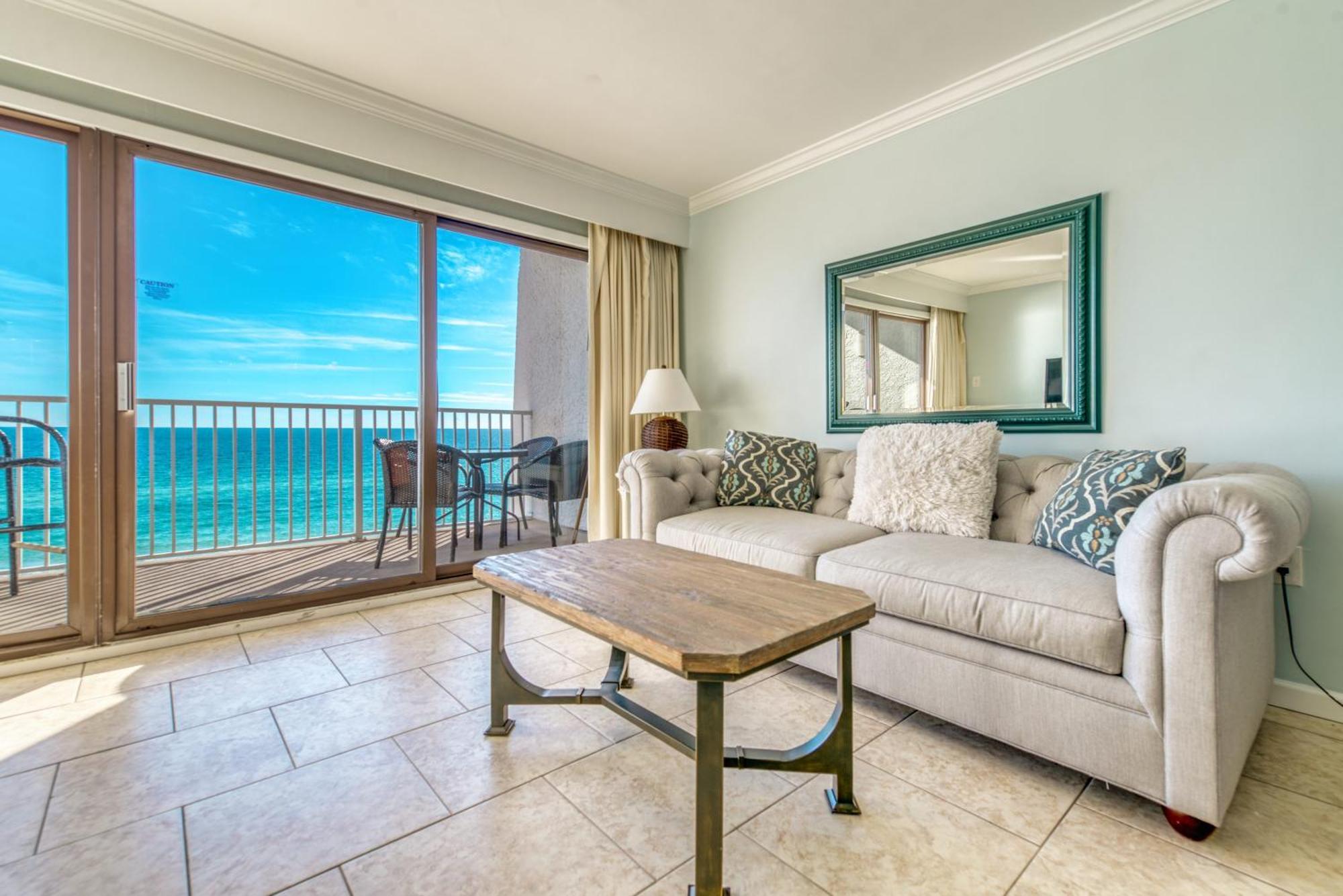 House B604 - Beachfront With Pool, Wifi, & Service Apartment Destin