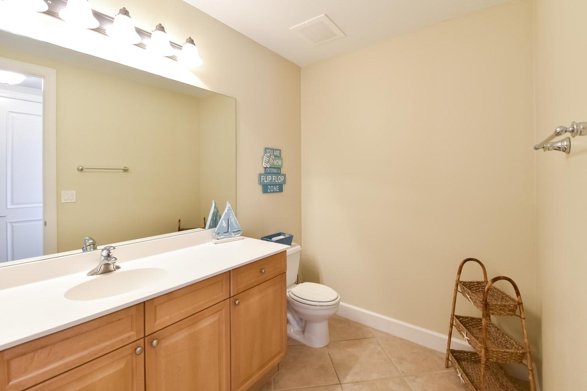 Harbor Landing 104a Apartment