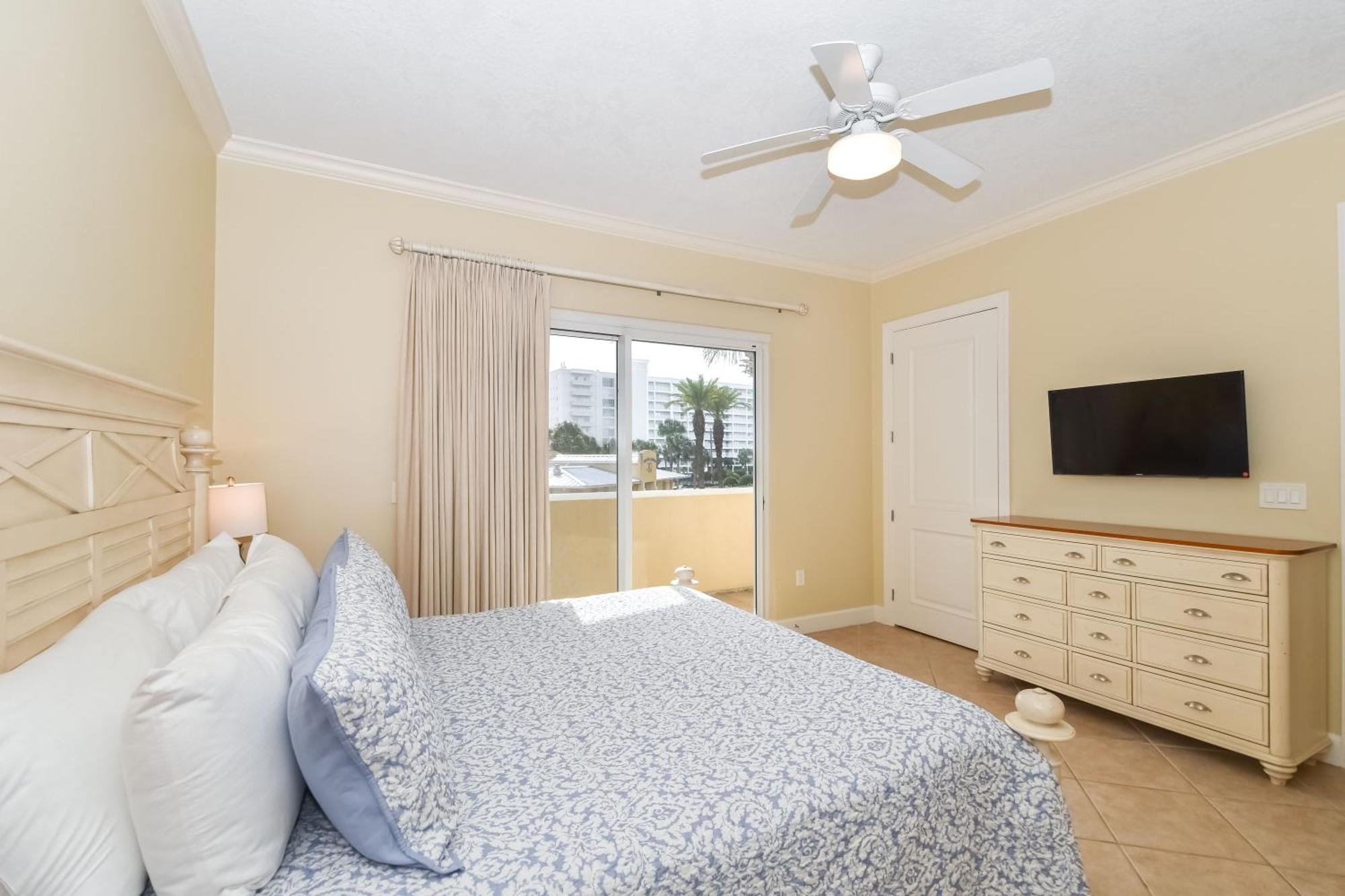 Harbor Landing 104a Apartment *