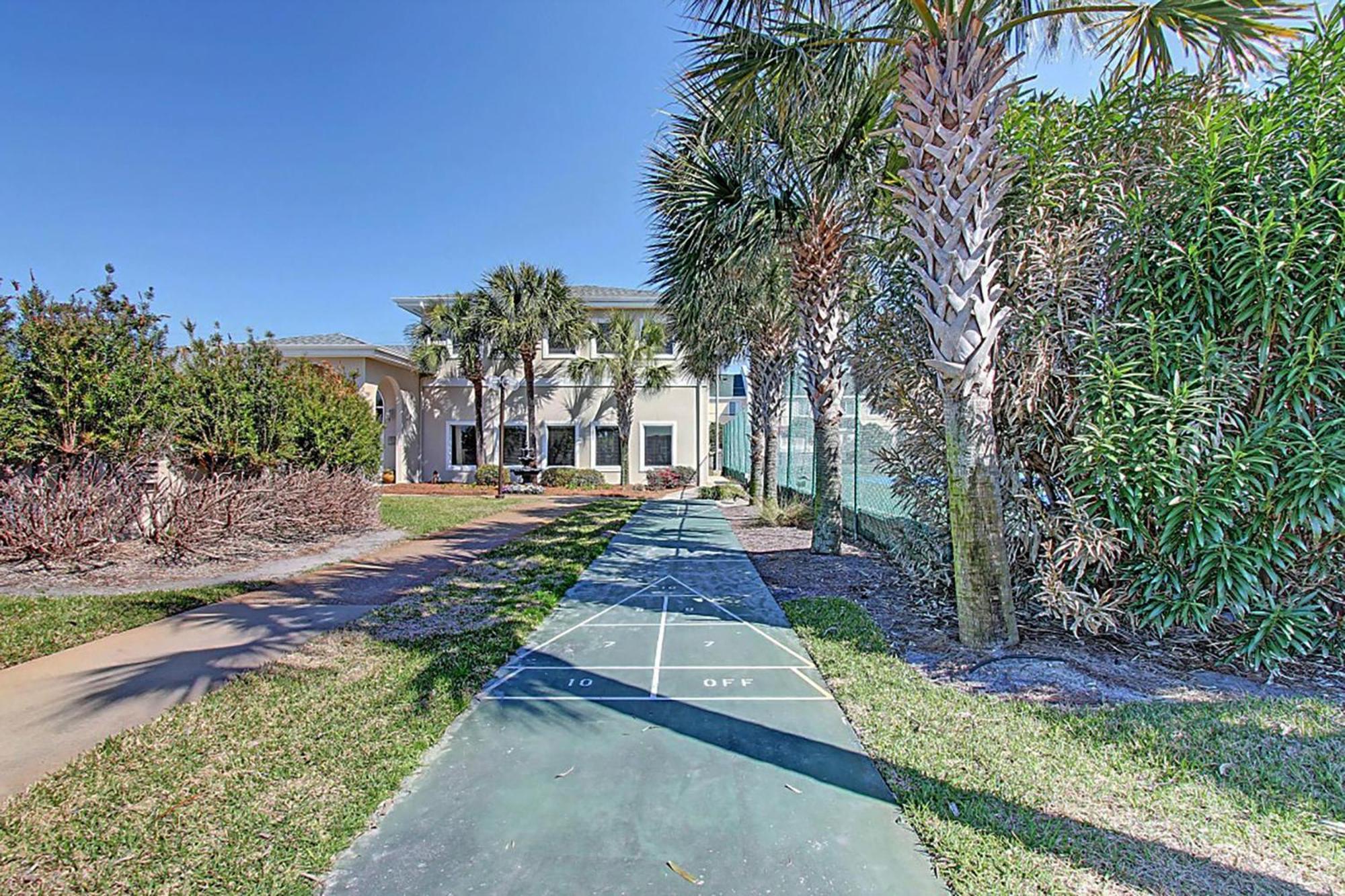 Holiday home Shoreline Towers 1073 Destin