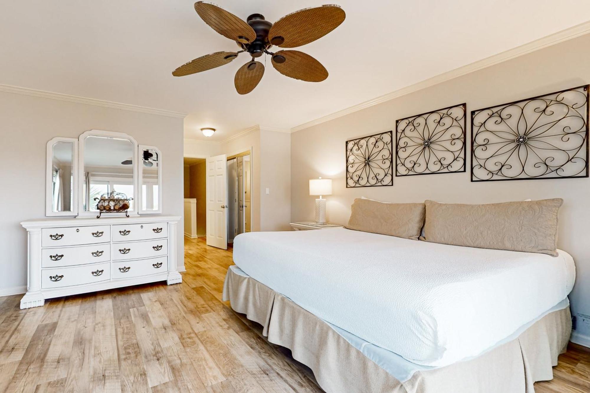 Seascape Lakefront 232 Apartment Destin