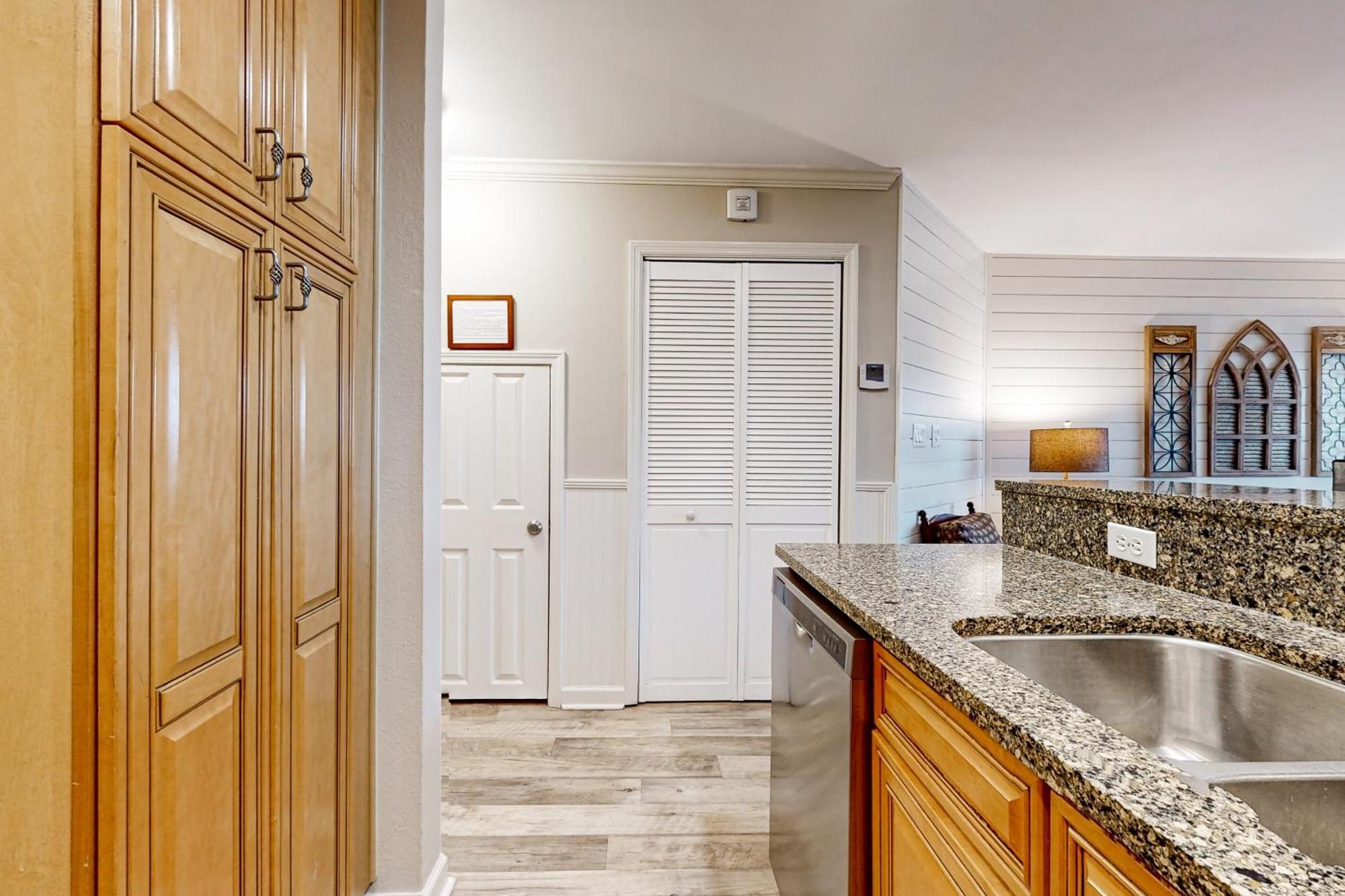 Apartment Seascape Lakefront 232