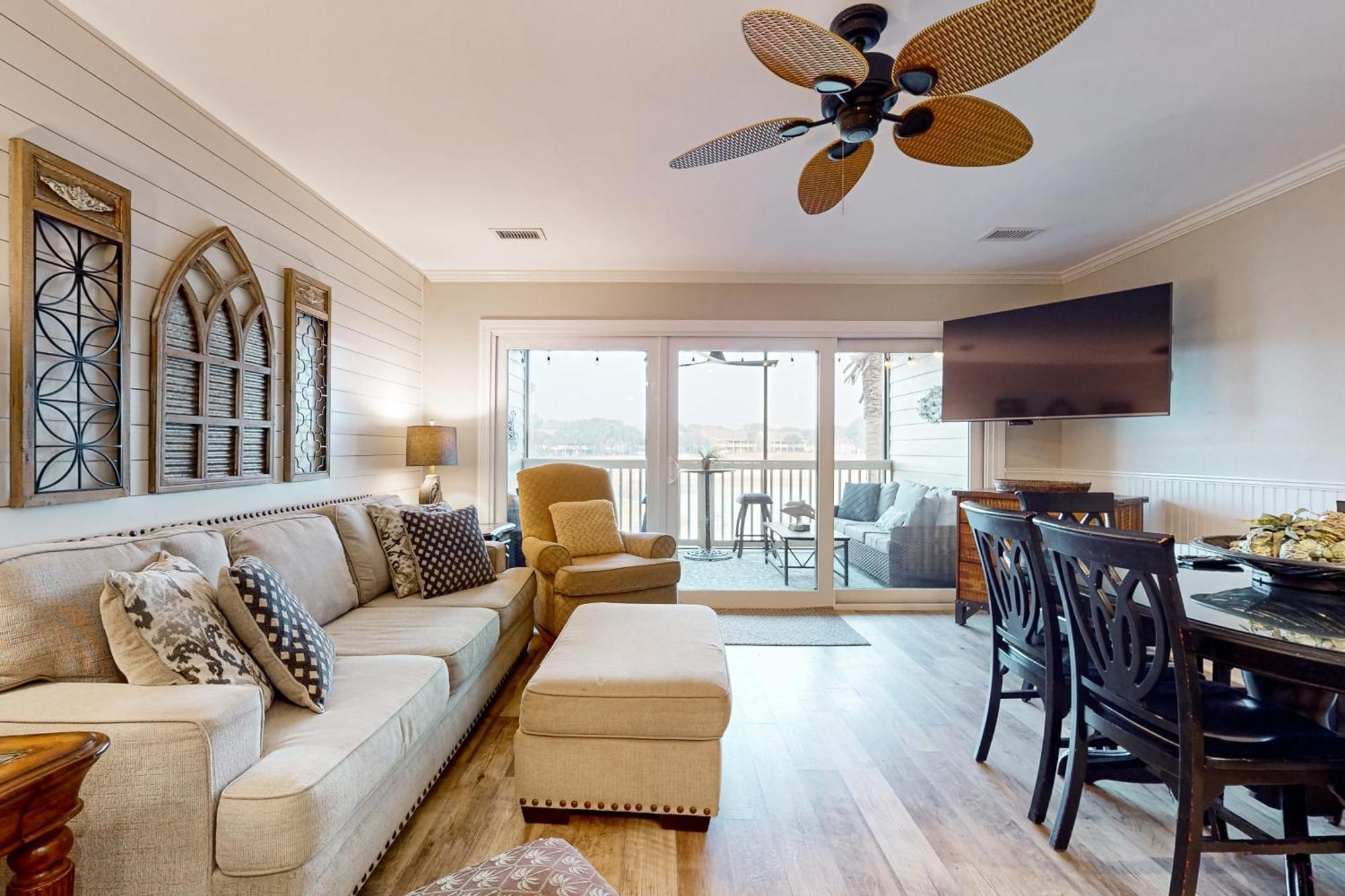 Seascape Lakefront 232 Apartment *