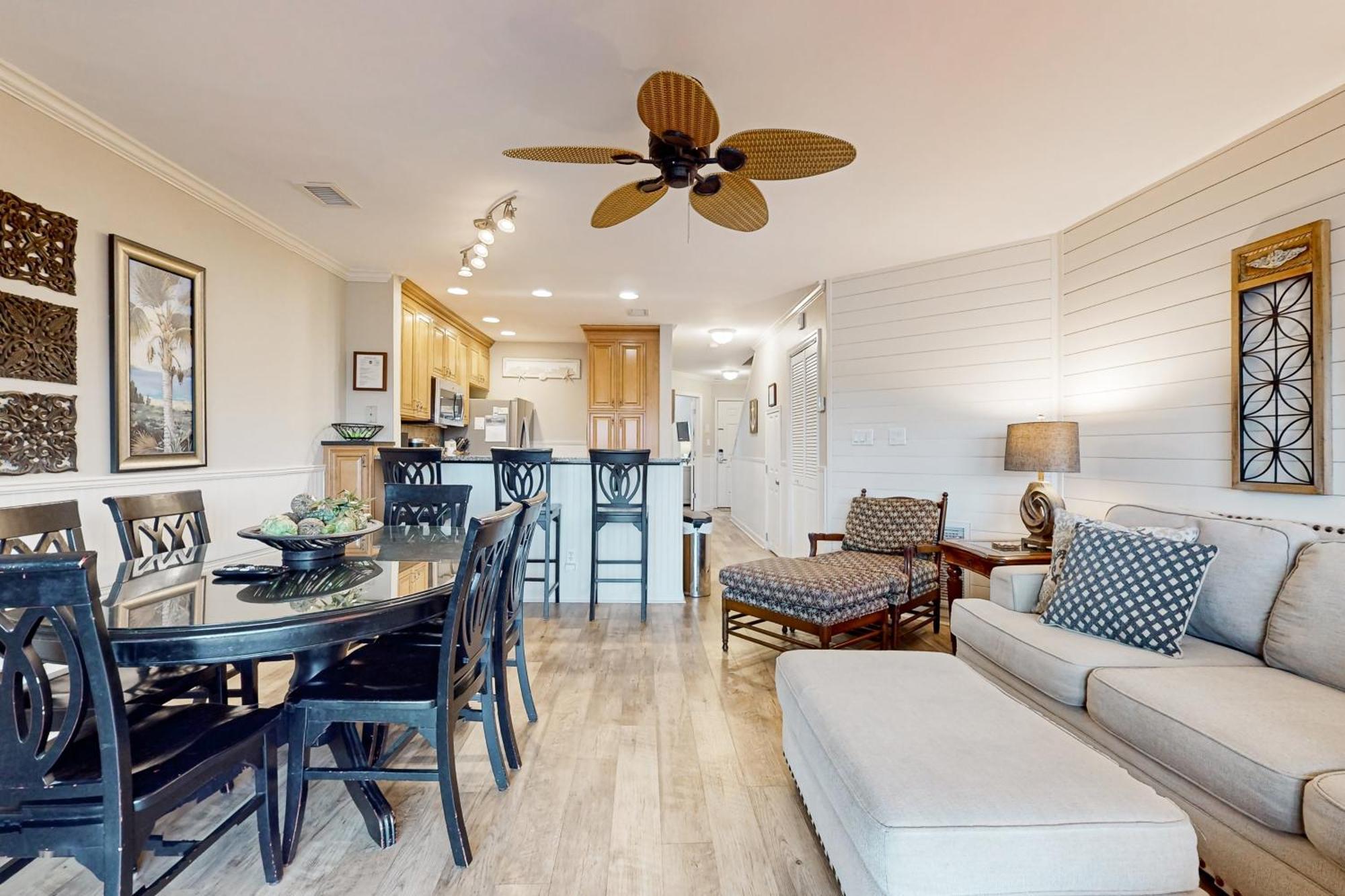 Apartment Seascape Lakefront 232 Destin