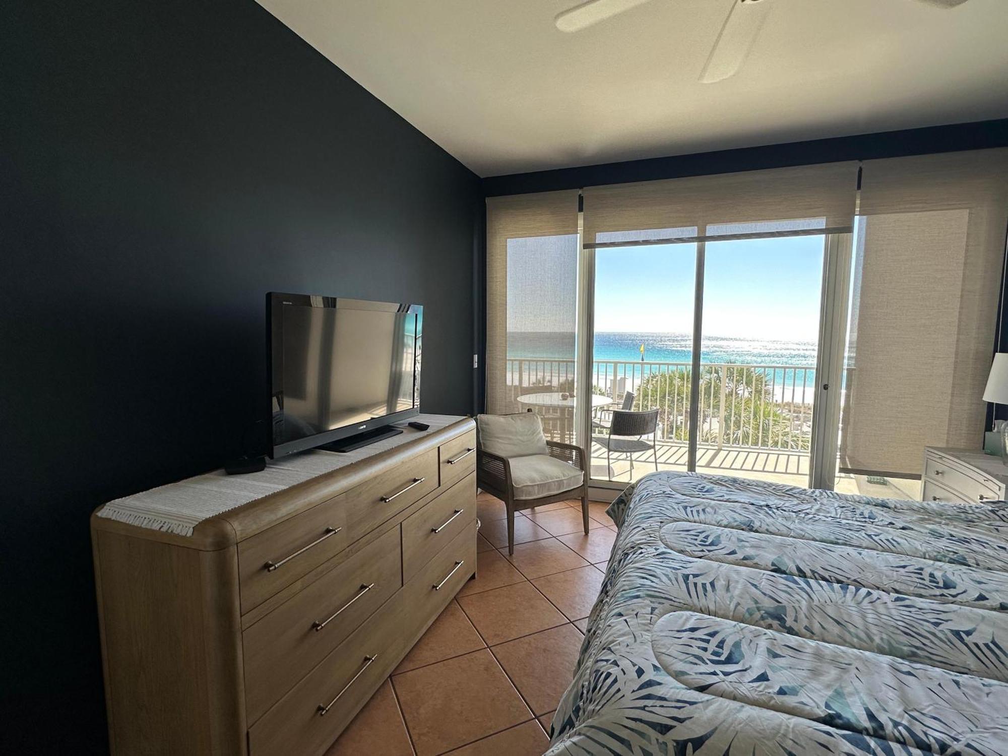Tides 0303 Holiday home